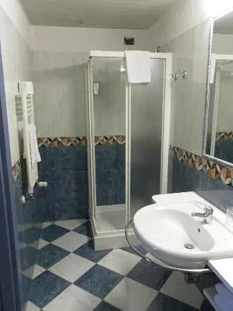 Bathroom in Hotel Imperial