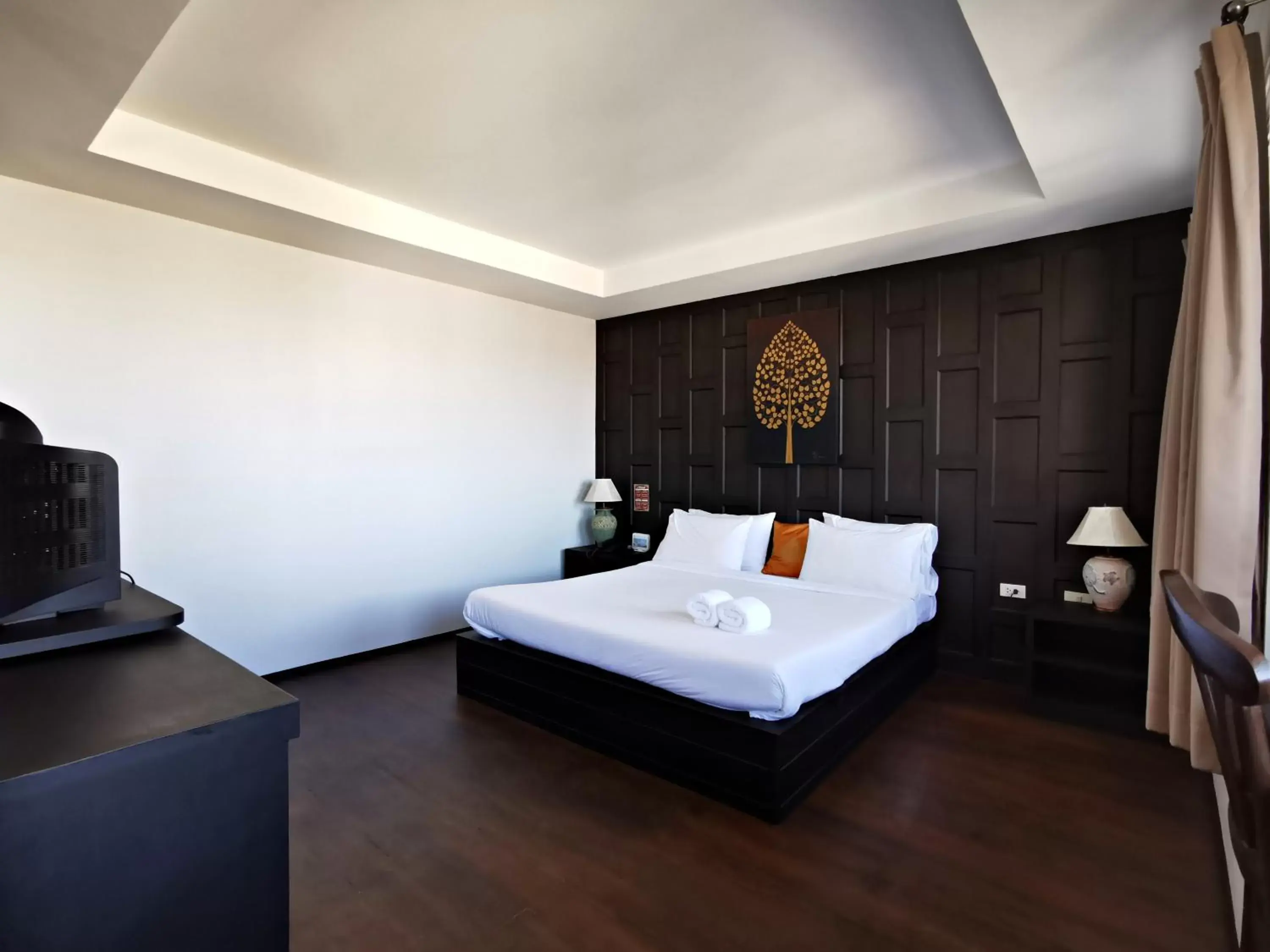 Photo of the whole room, Bed in Nana Buri Hotel Photo of the whole room, Bed in Nana Buri Hotel