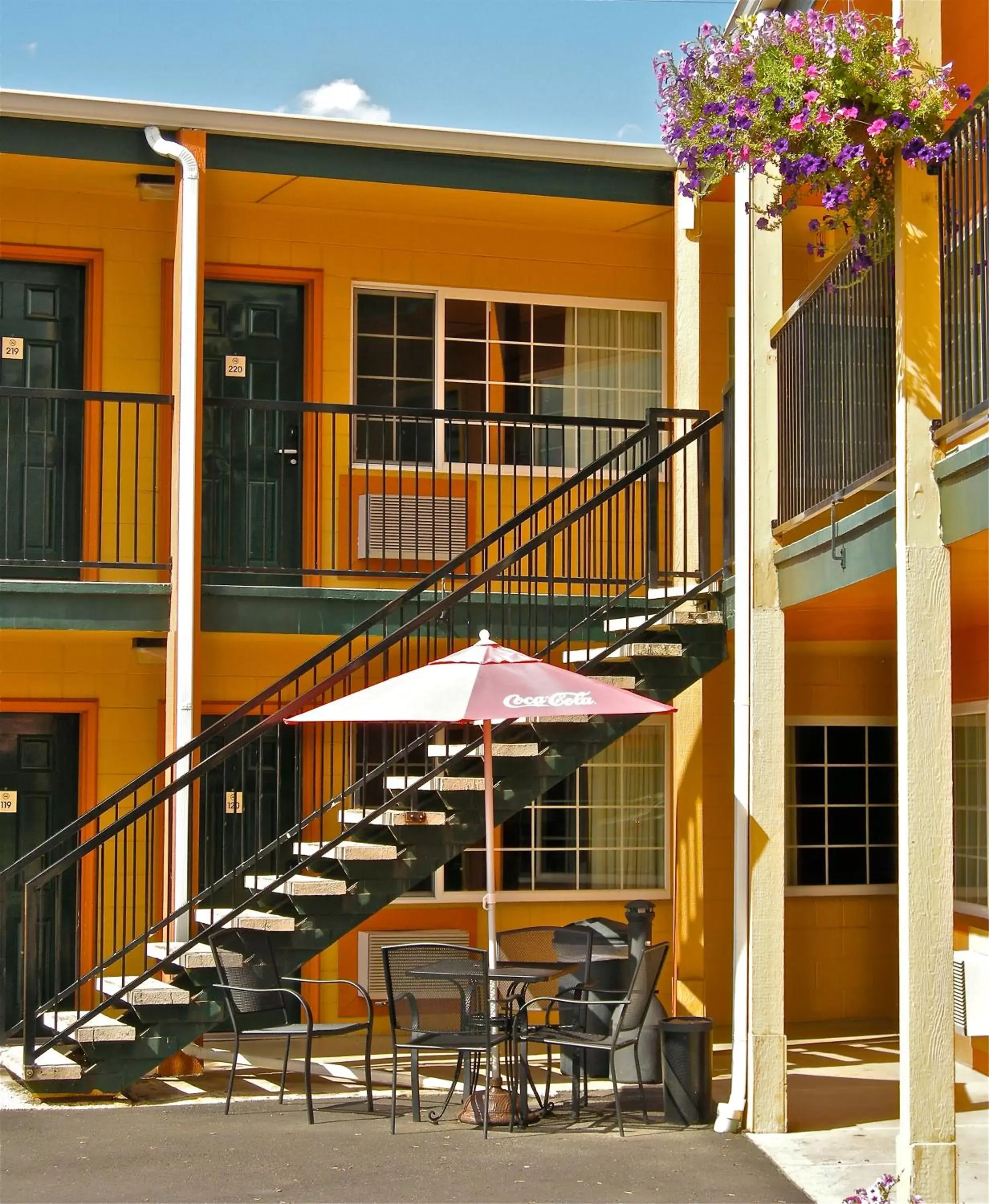 Property building in Americas Best Value Inn - Pendleton Property building in Americas Best Value Inn - Pendleton