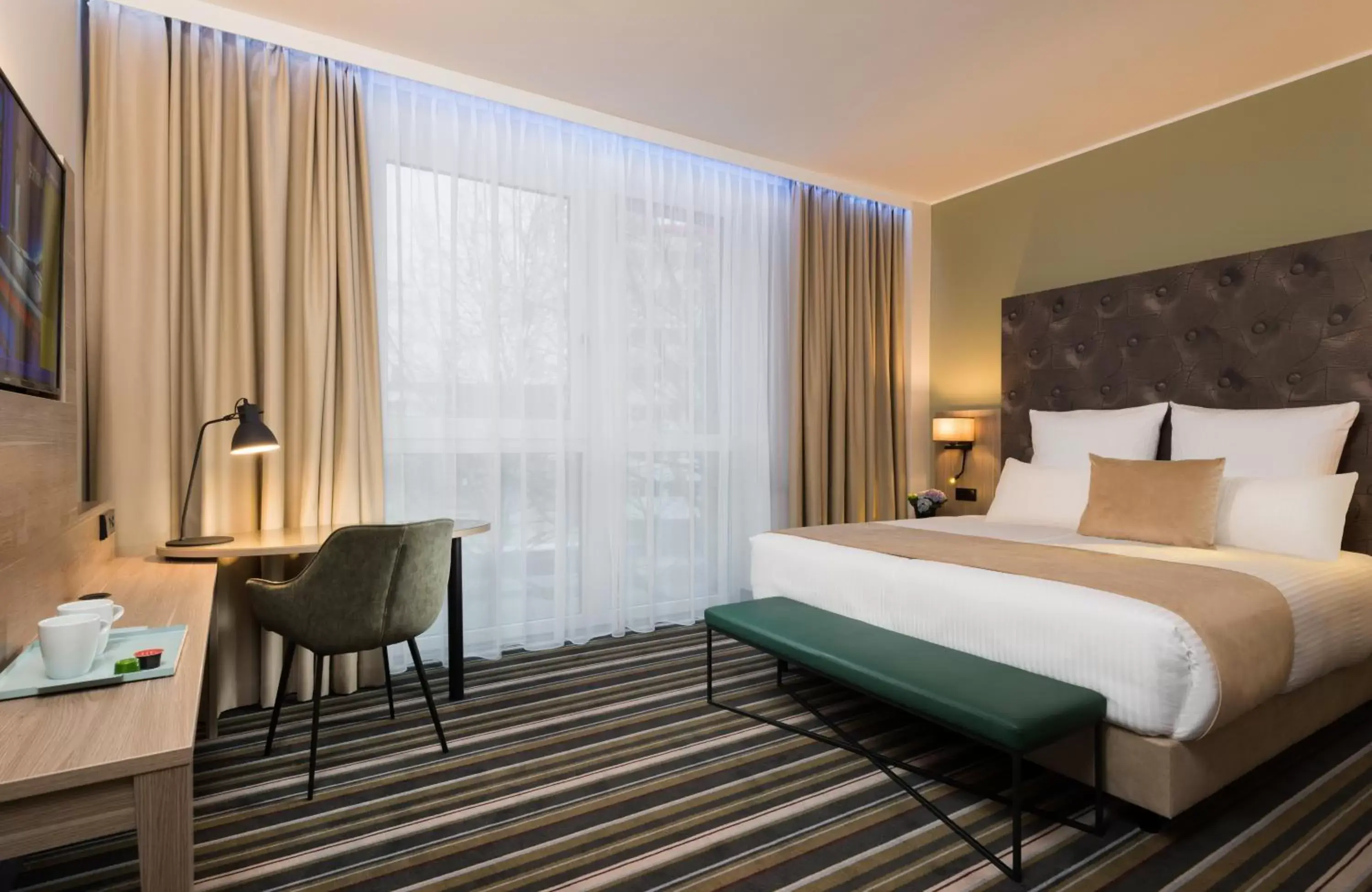 Deluxe Triple Room in Leonardo Hotel Offenbach Frankfurt Deluxe Triple Room in Leonardo Hotel Offenbach Frankfurt