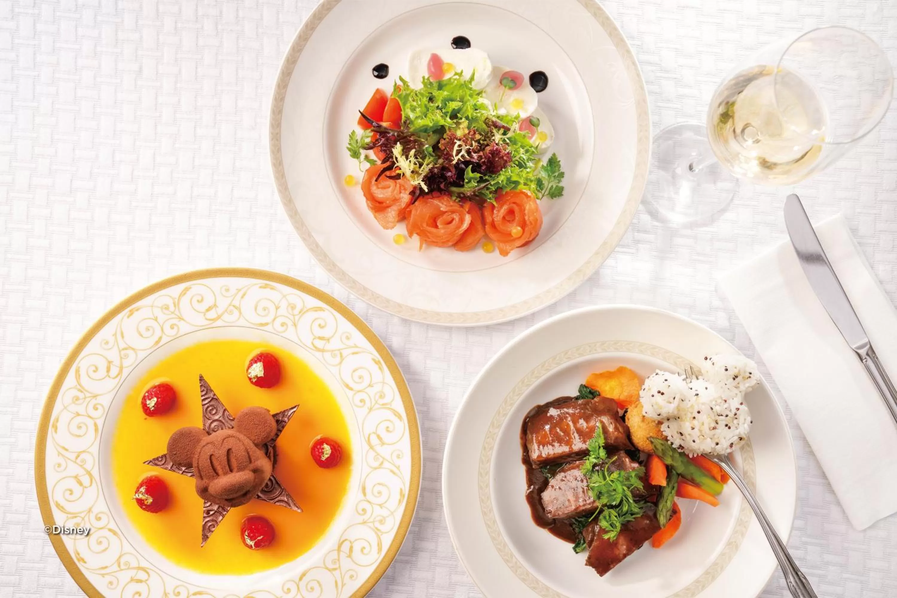 Dinner in Hong Kong Disneyland Hotel