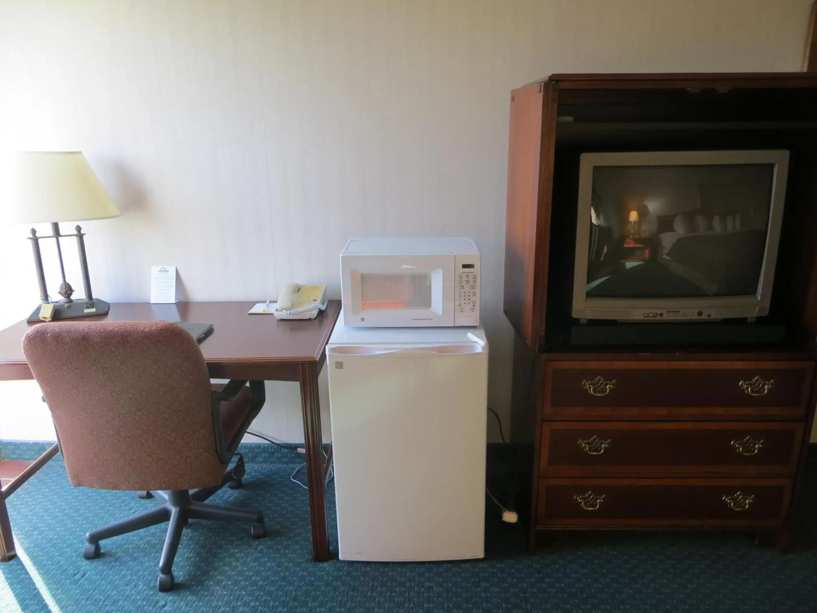 Other, TV/Entertainment Center in Days Inn by Wyndham Grand Island I-80