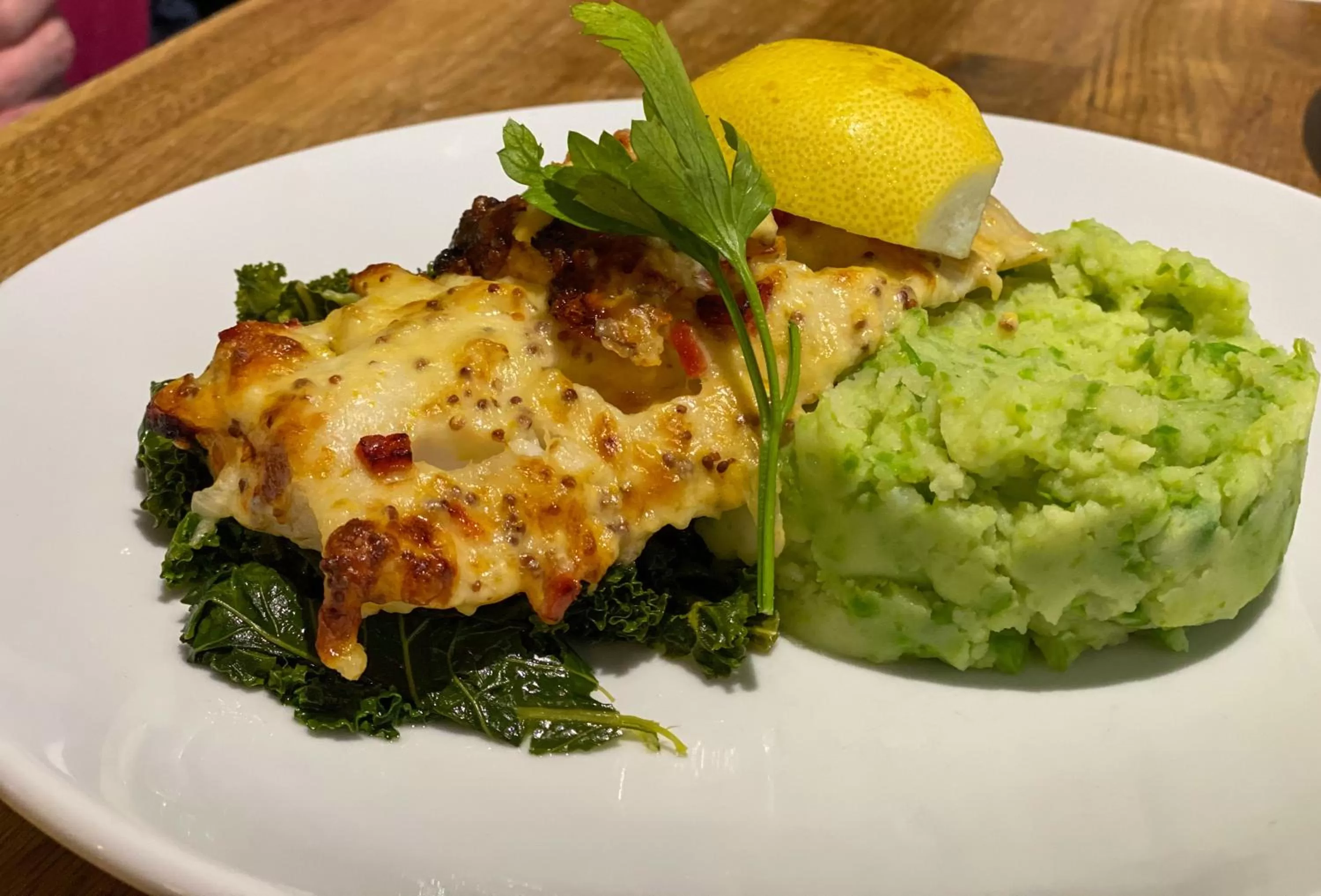 Restaurant/places to eat in The Golden Fleece Inn