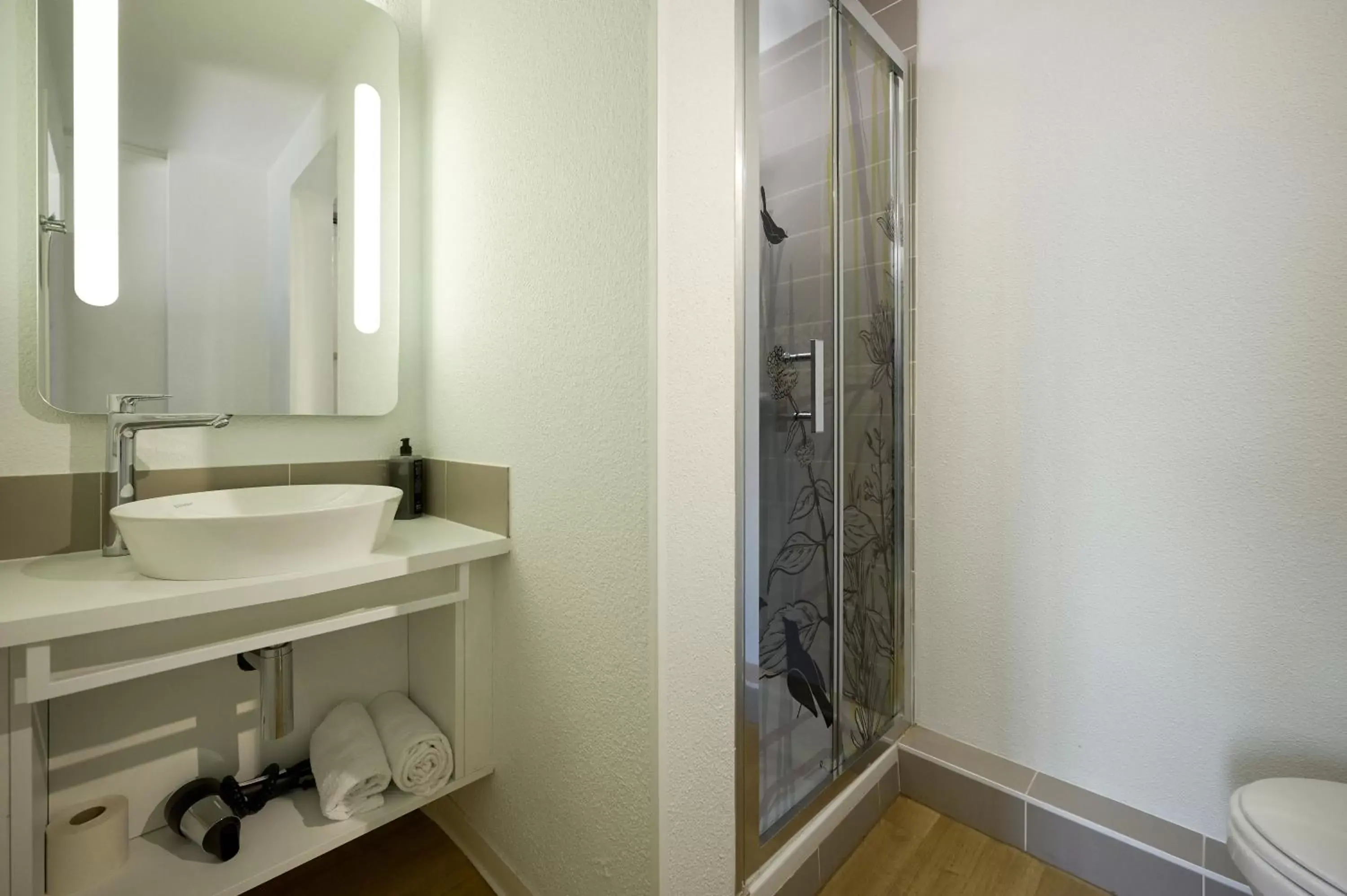 Shower, Bathroom in ibis Styles Bordeaux Begles