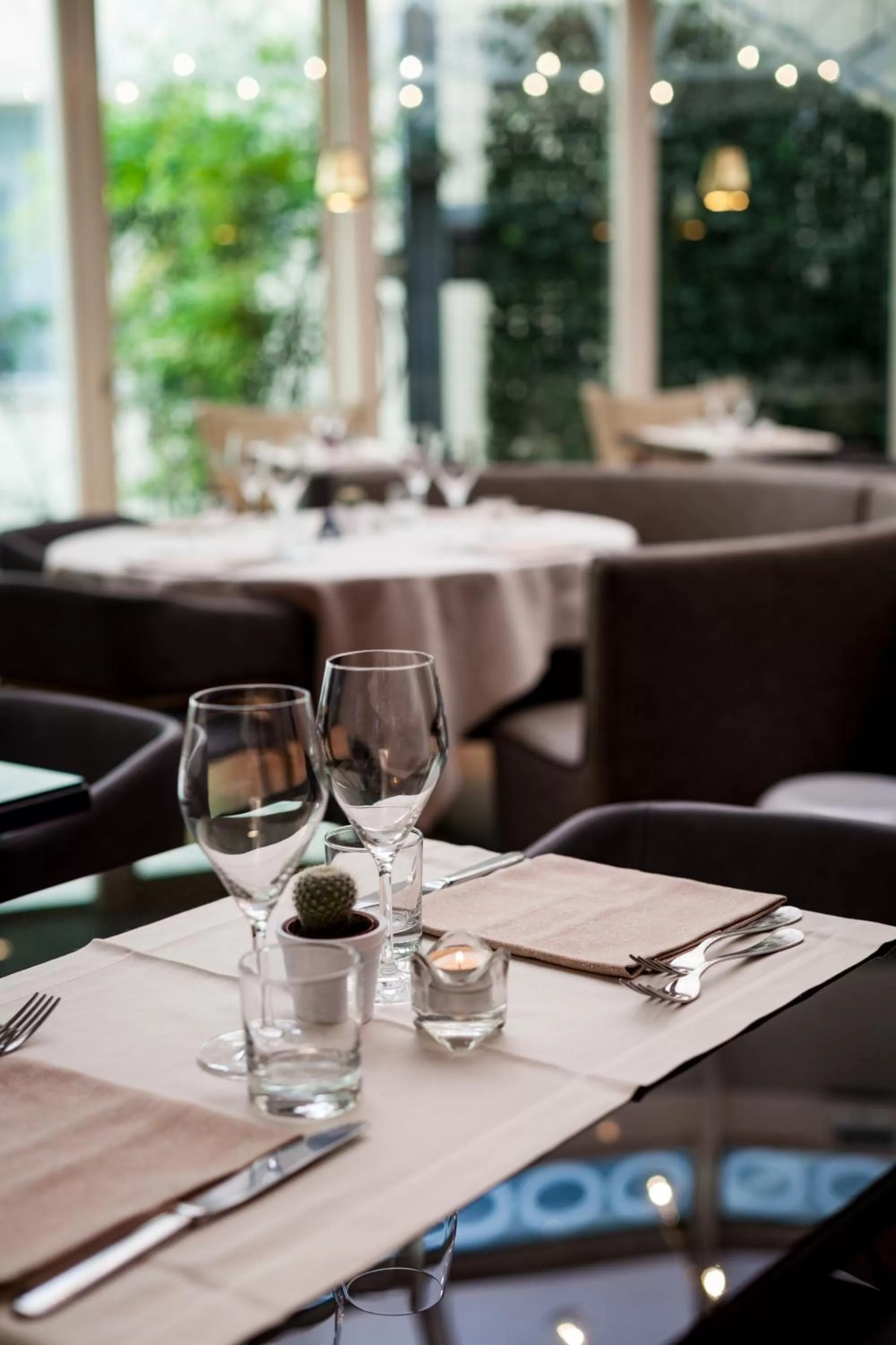 Restaurant/places to eat in Holiday Inn Milan Garibaldi Station by IHG