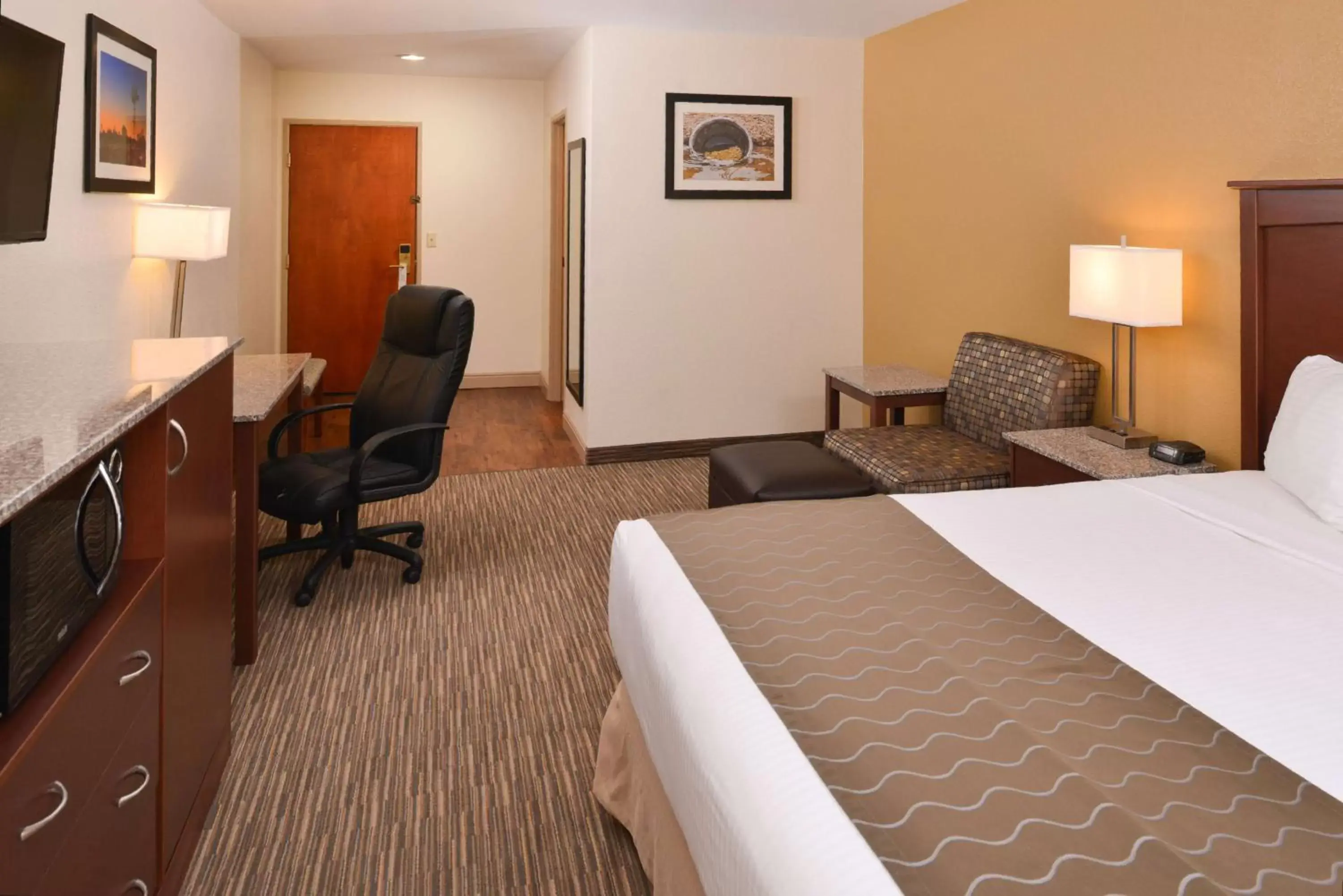 Photo of the whole room in Best Western Executive Inn & Suites