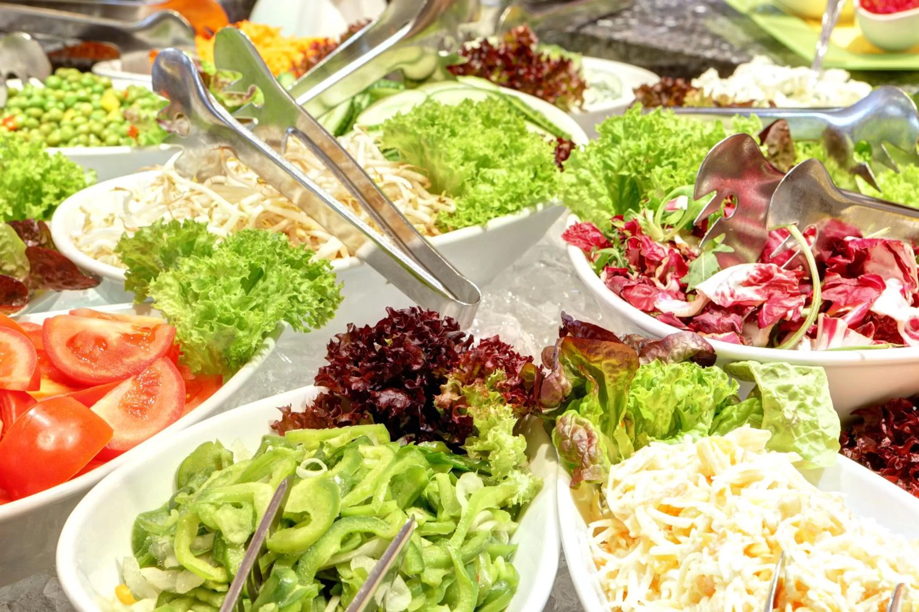 Food in ABACUS Tierpark Hotel