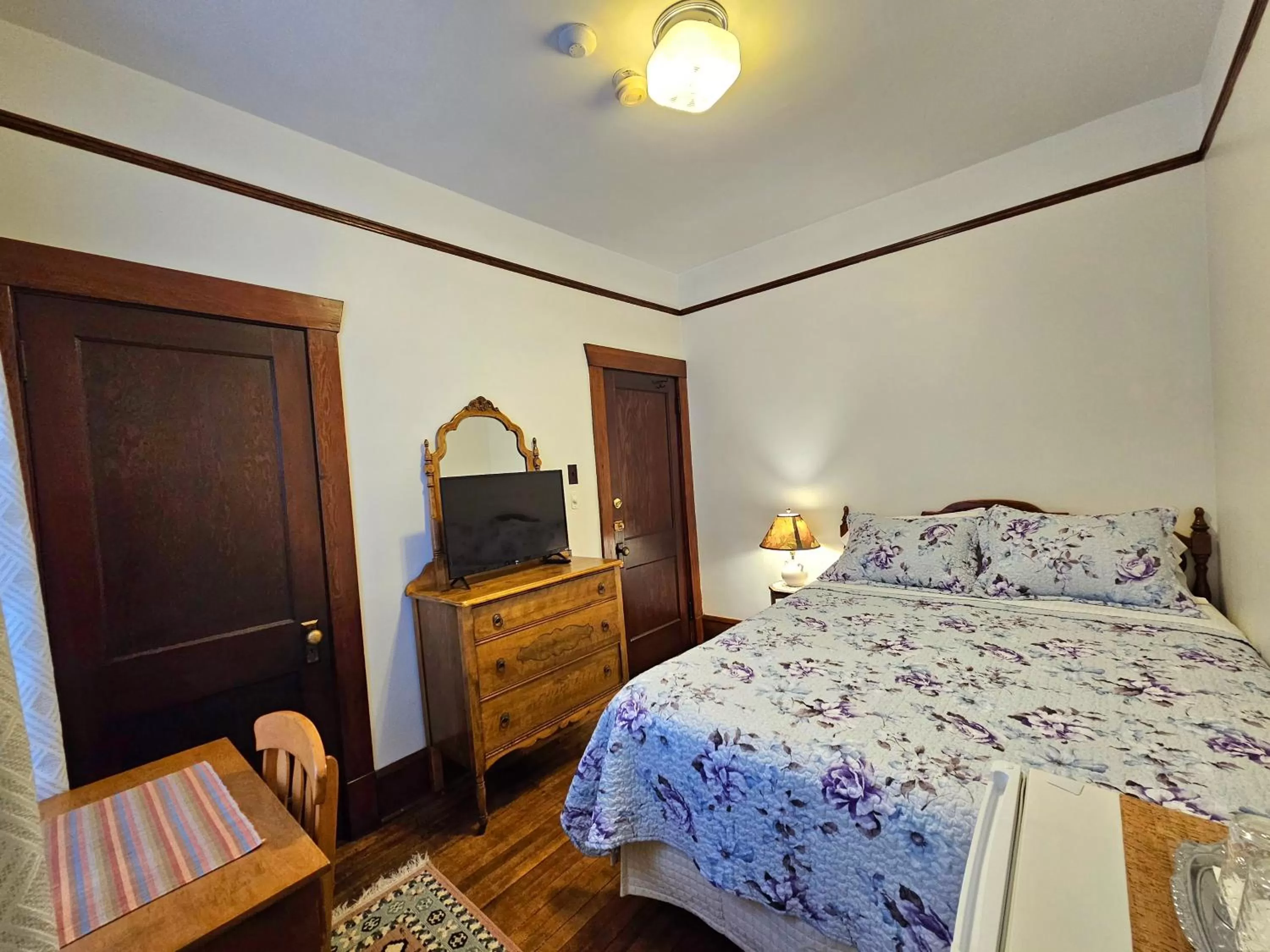 Deluxe Suite in Royal Hotel