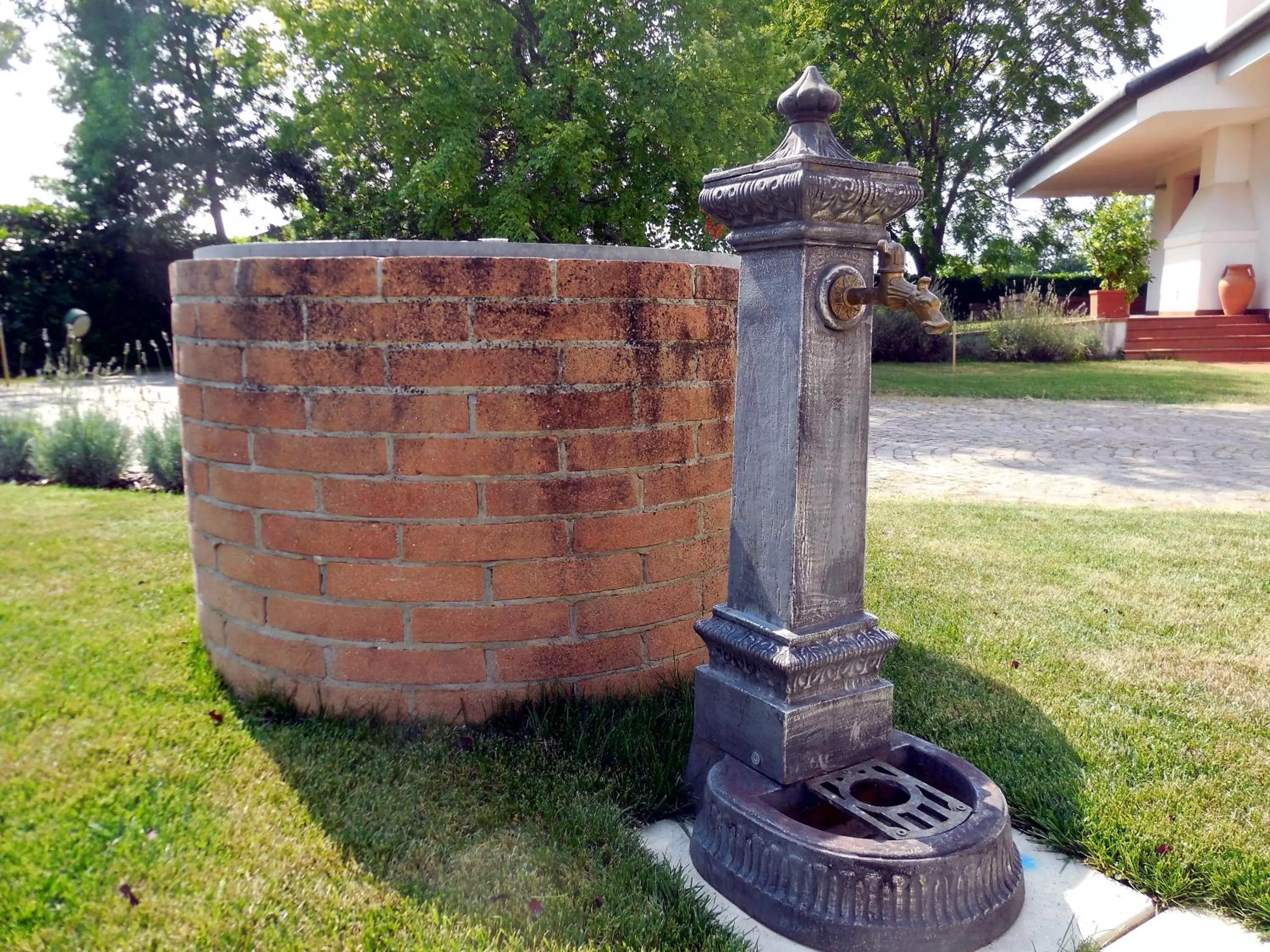 Garden in Le Mandragole B&B
