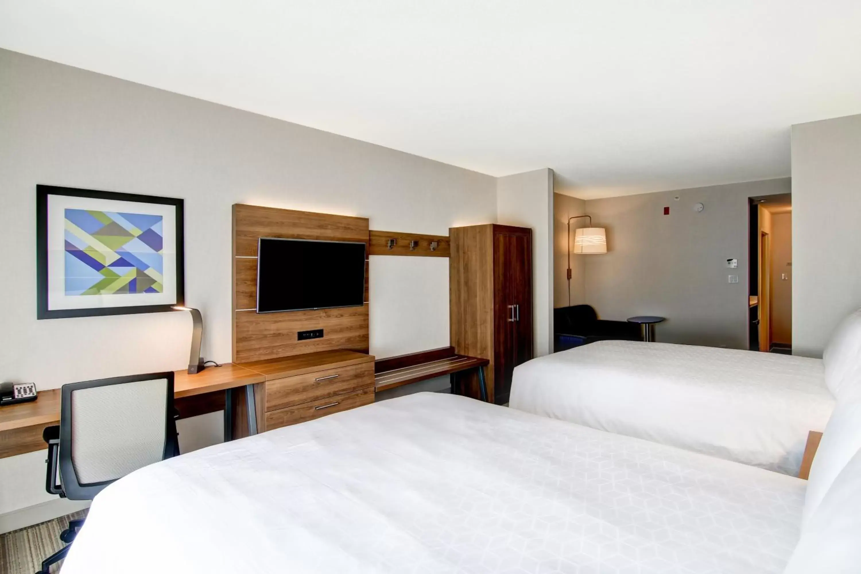 Photo of the whole room, Bed in Holiday Inn Express Hotel & Suites Toronto - Markham, an IHG Hotel
