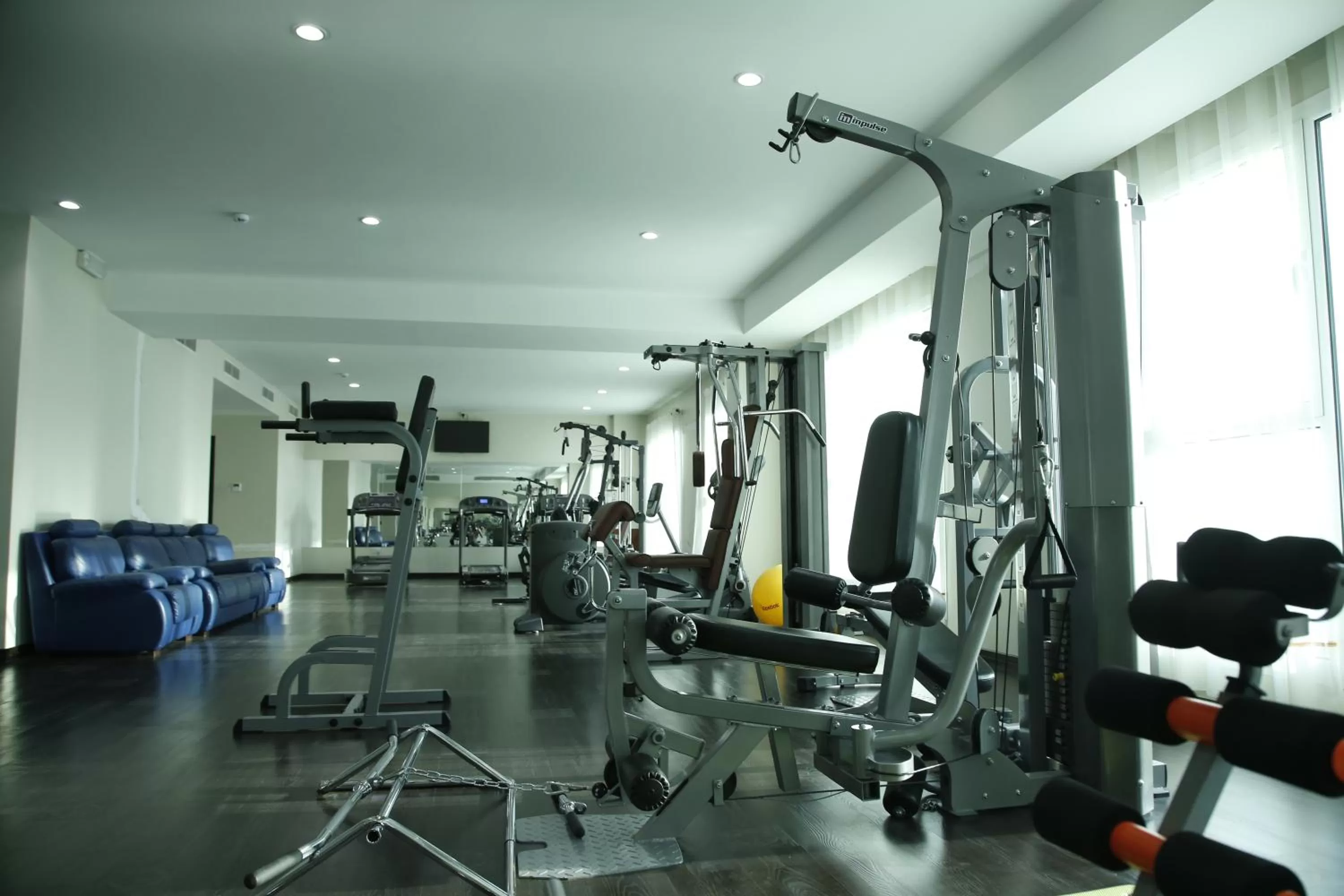 Fitness centre/facilities in Crystal Palace Hotel