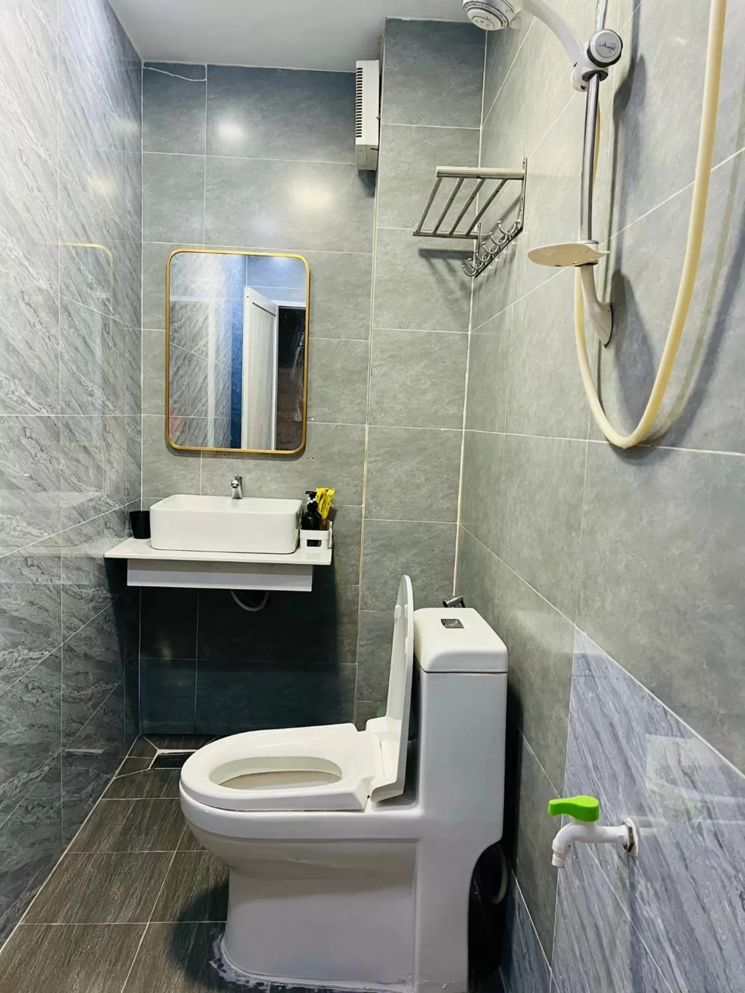 MIS HOSTEL Cần Thơ