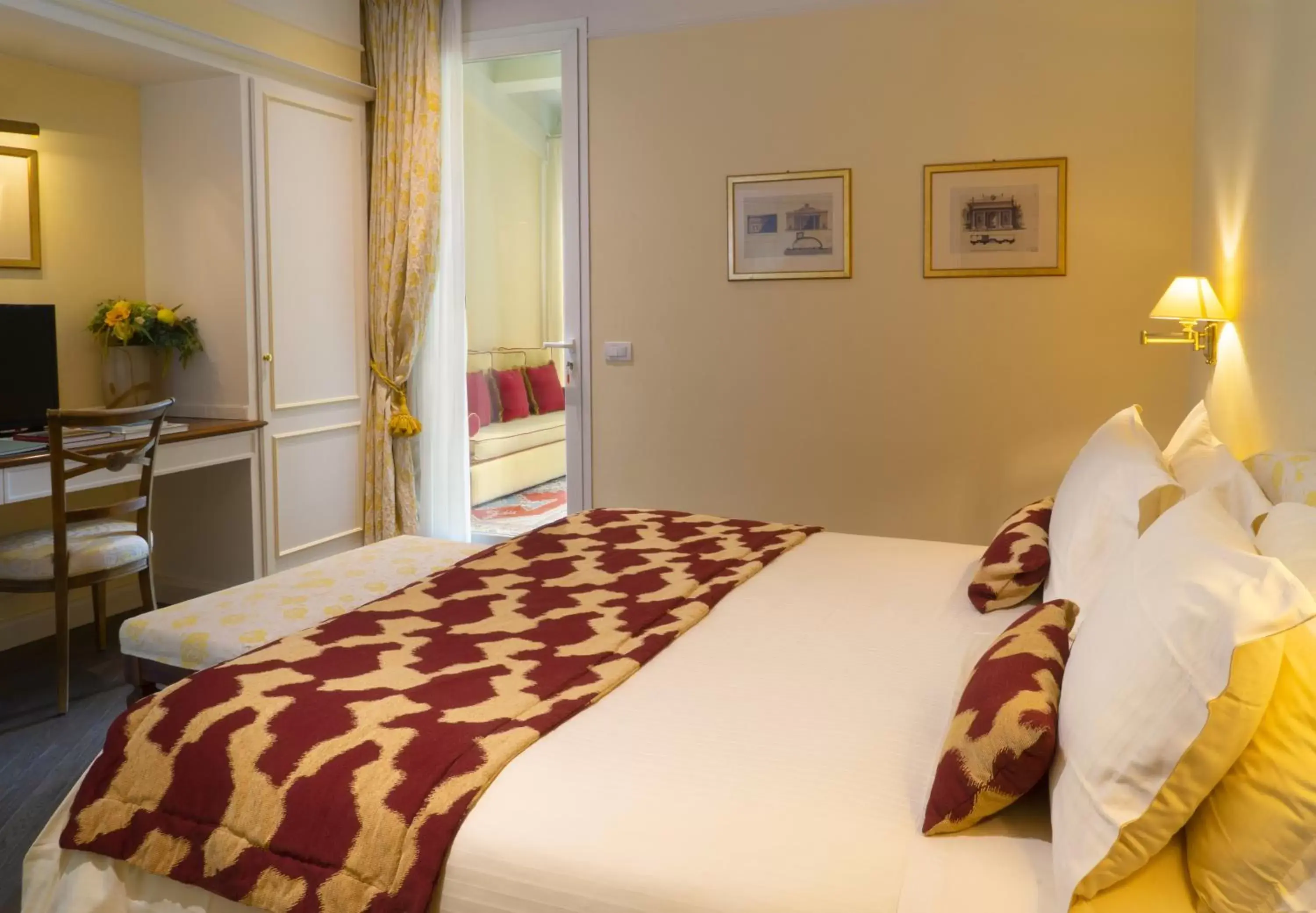 Junior Suite in Villa Abbondanzi Resort Junior Suite in Villa Abbondanzi Resort