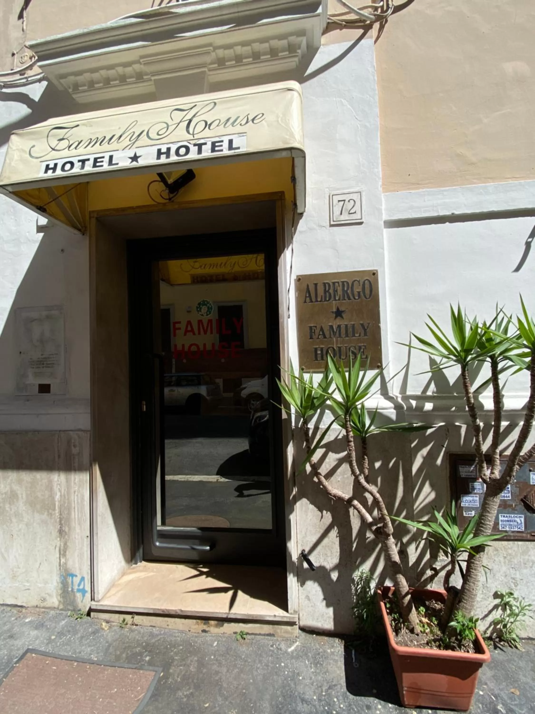 Facade/entrance in Hotel Family House