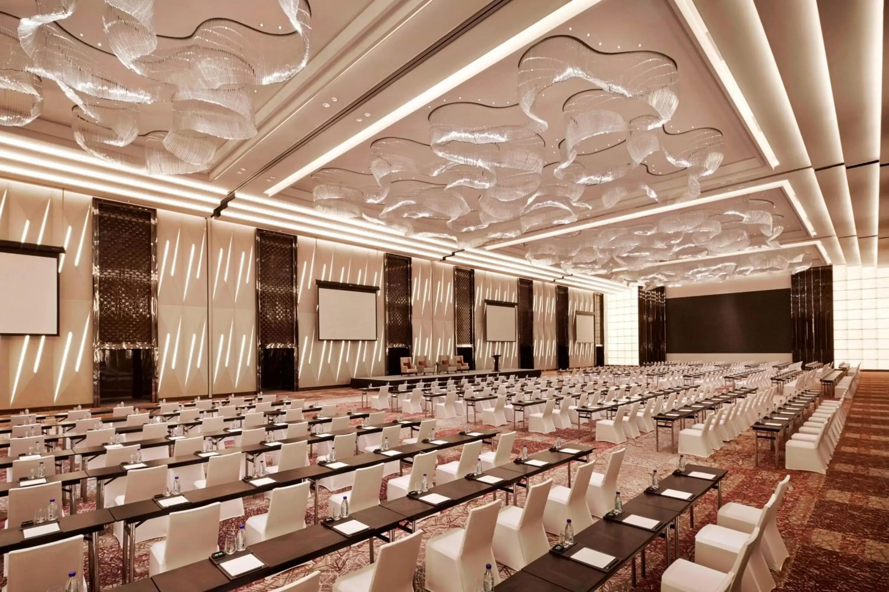 Meeting/conference room, Banquet Facilities in Shanghai Marriott Hotel Parkview