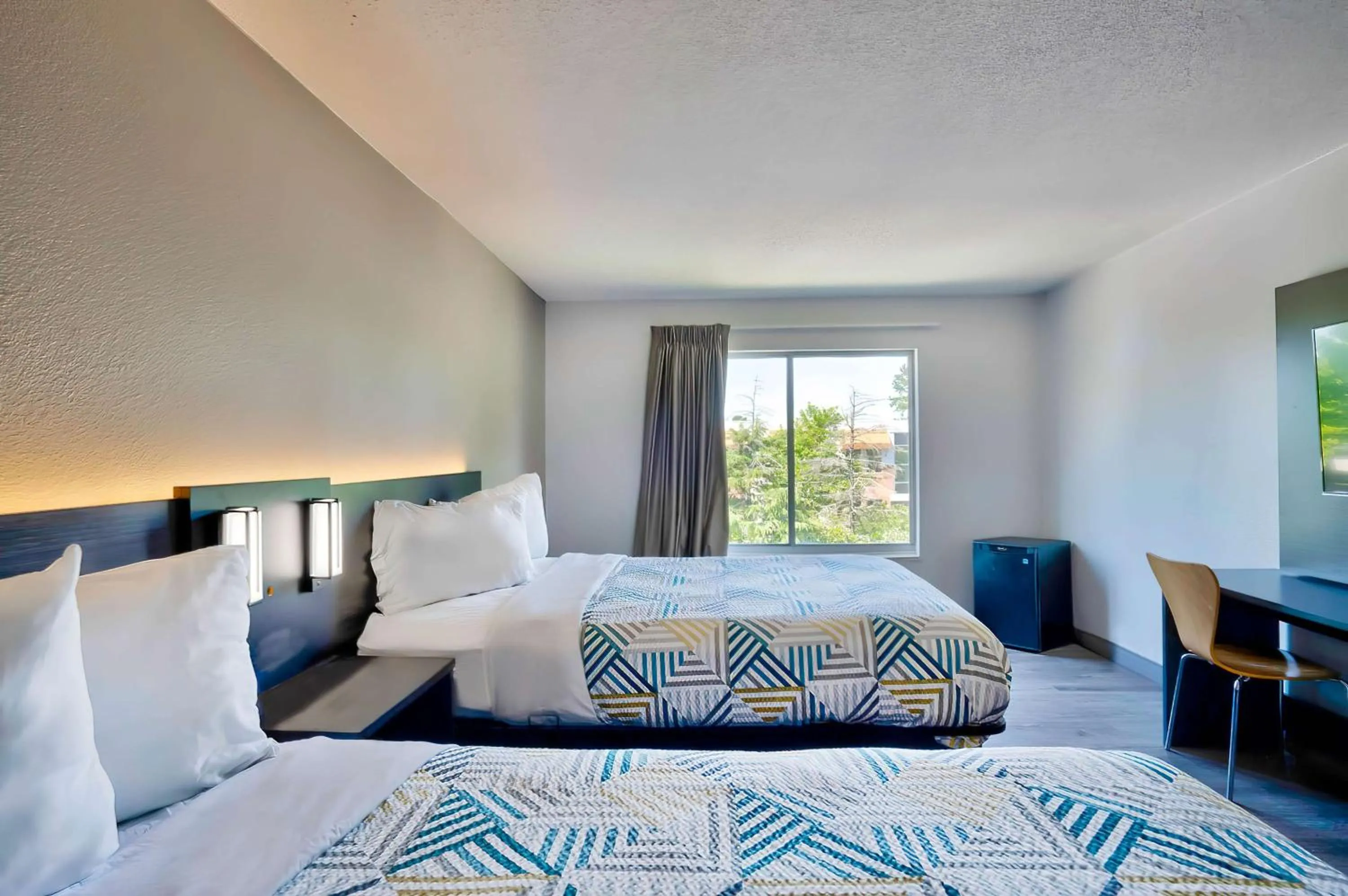 Bedroom, Bed in Motel 6 Virginia Beach