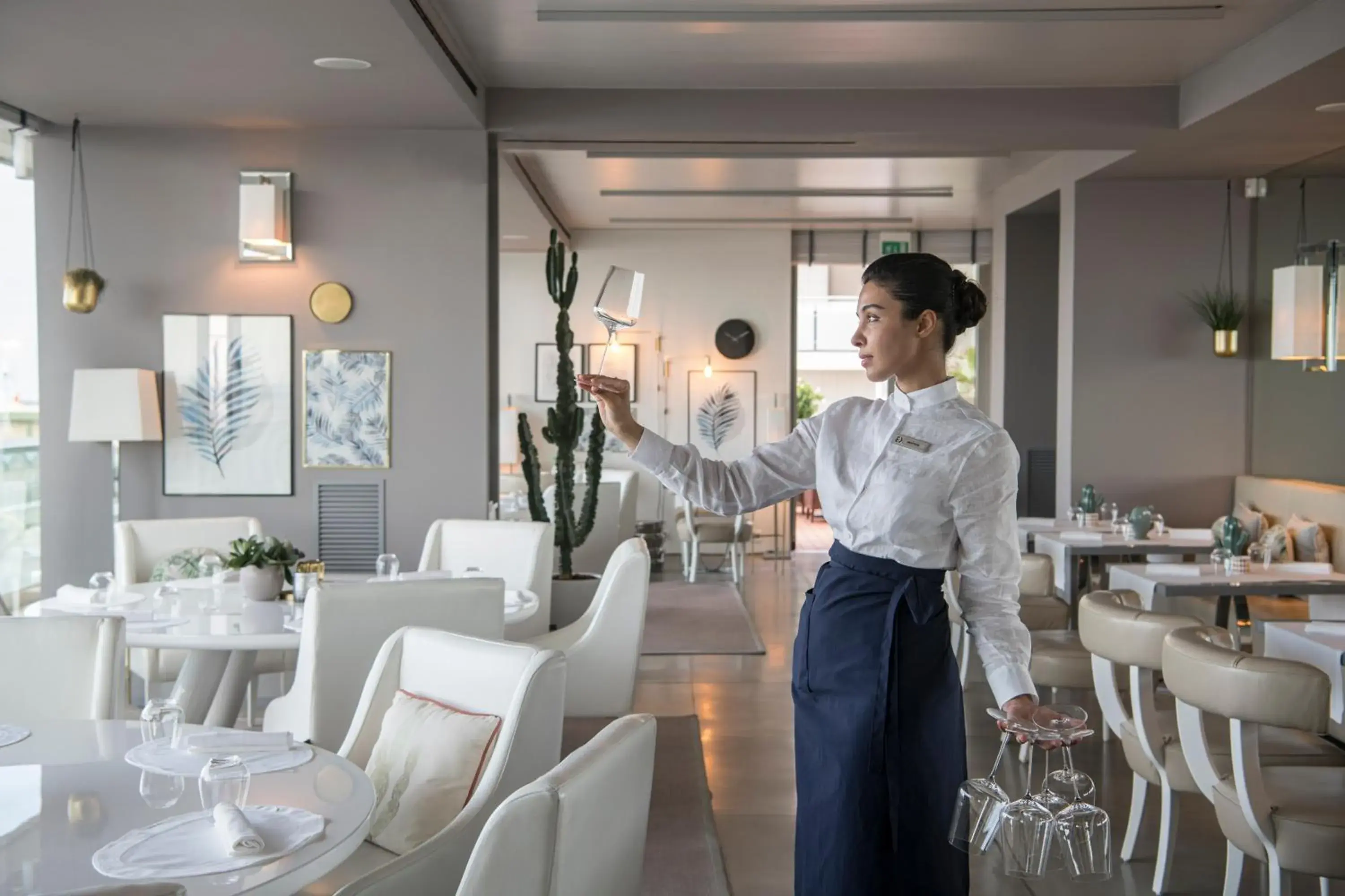 Staff, Restaurant/Places to Eat in Hotel Excelsior