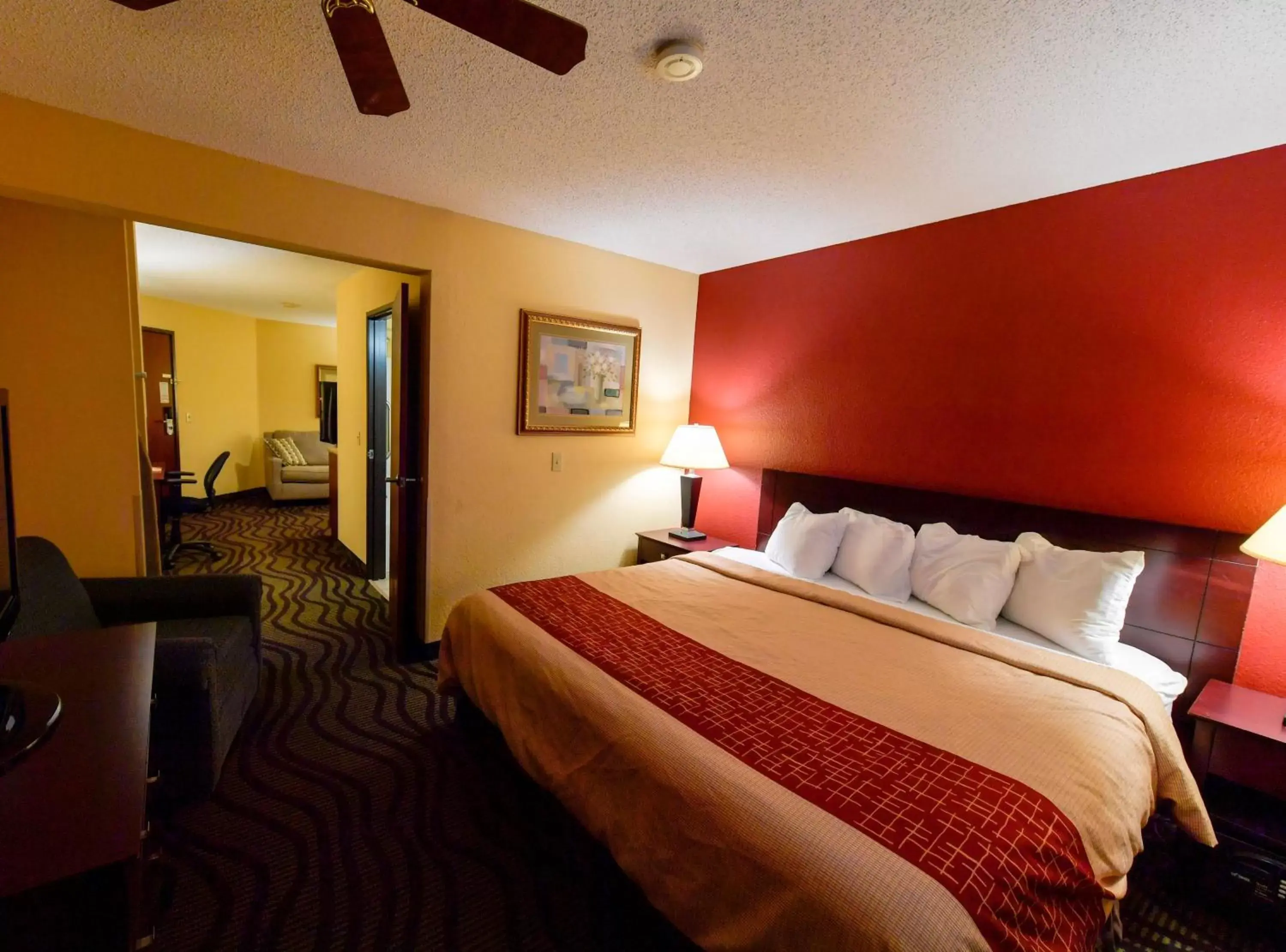 Photo of the whole room, Bed in Baymont Inn & Suites by Wyndham Lincoln NE