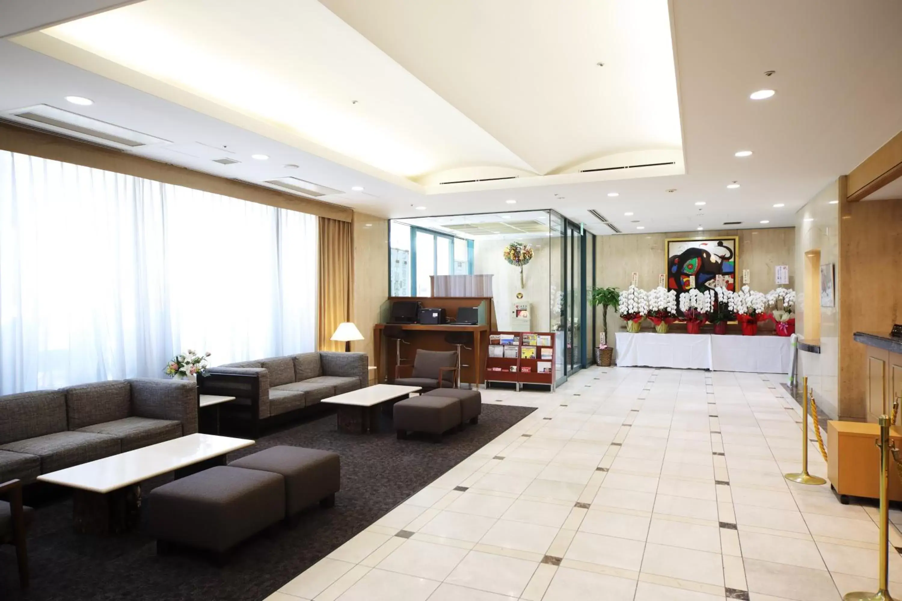 Lobby/Reception in Hotel Sunroute Asakusa