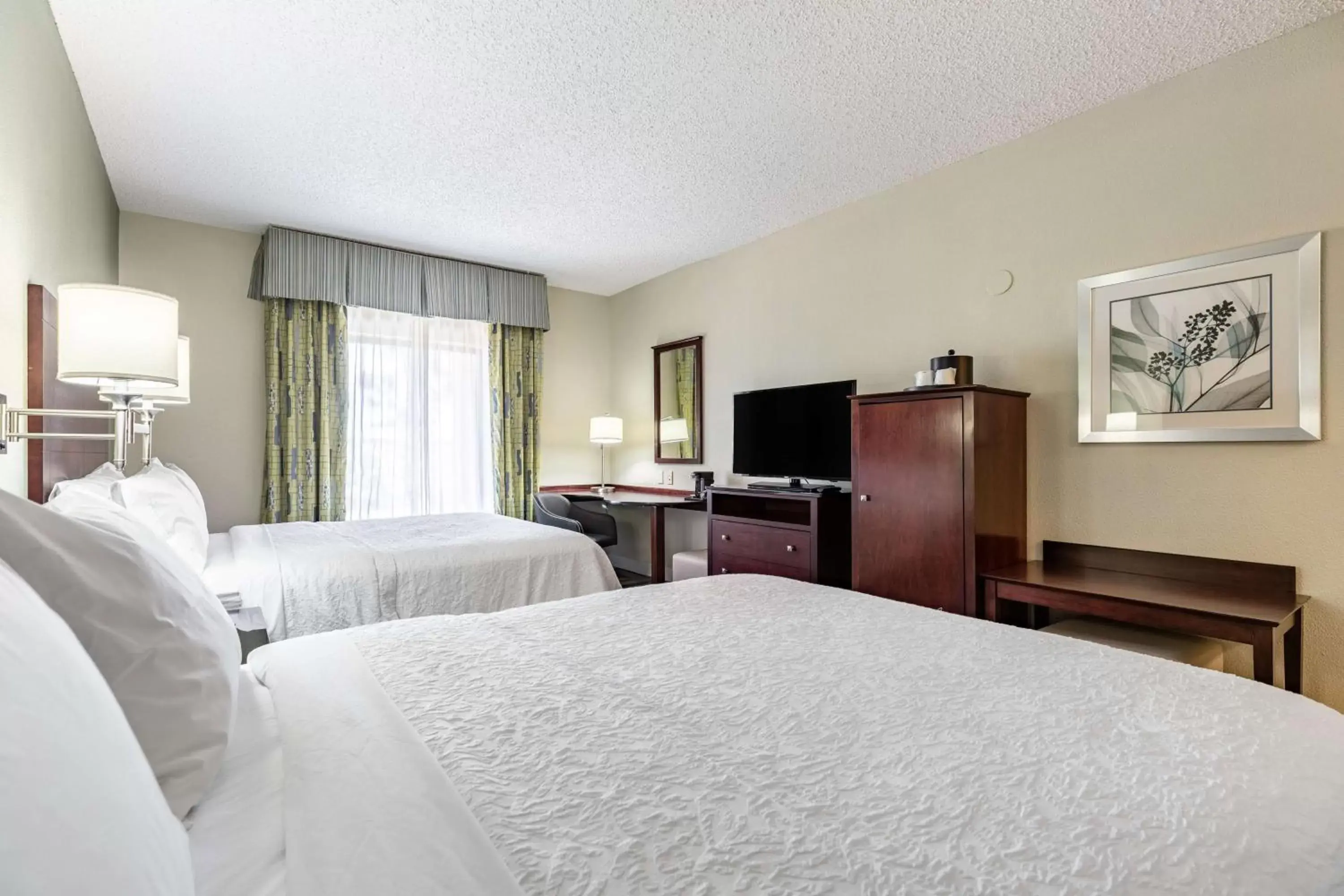 Bedroom, Bed in Hampton Inn & Suites Orlando-South Lake Buena Vista