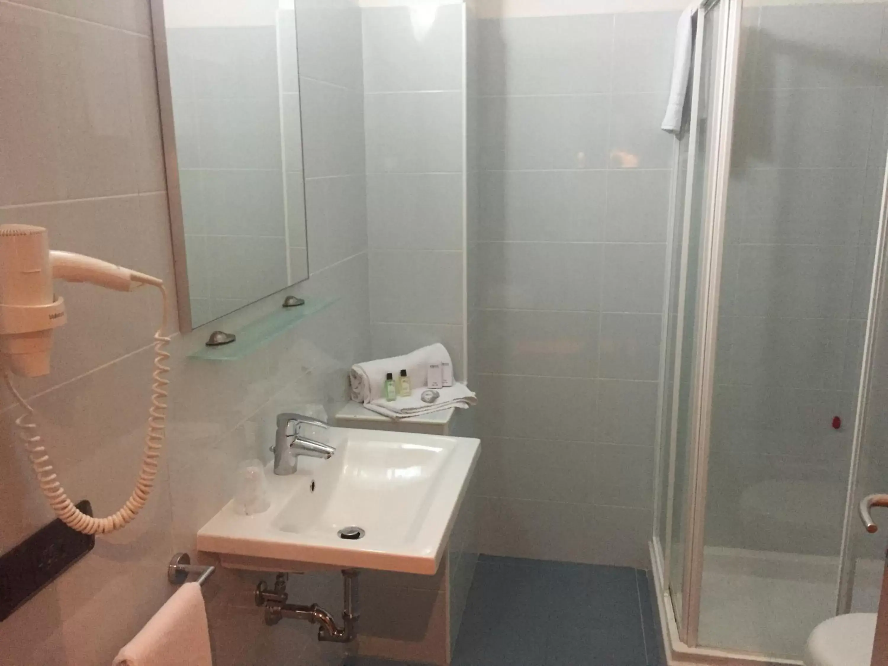 Bathroom in Hotel Motel Galaxy Reggio Emilia