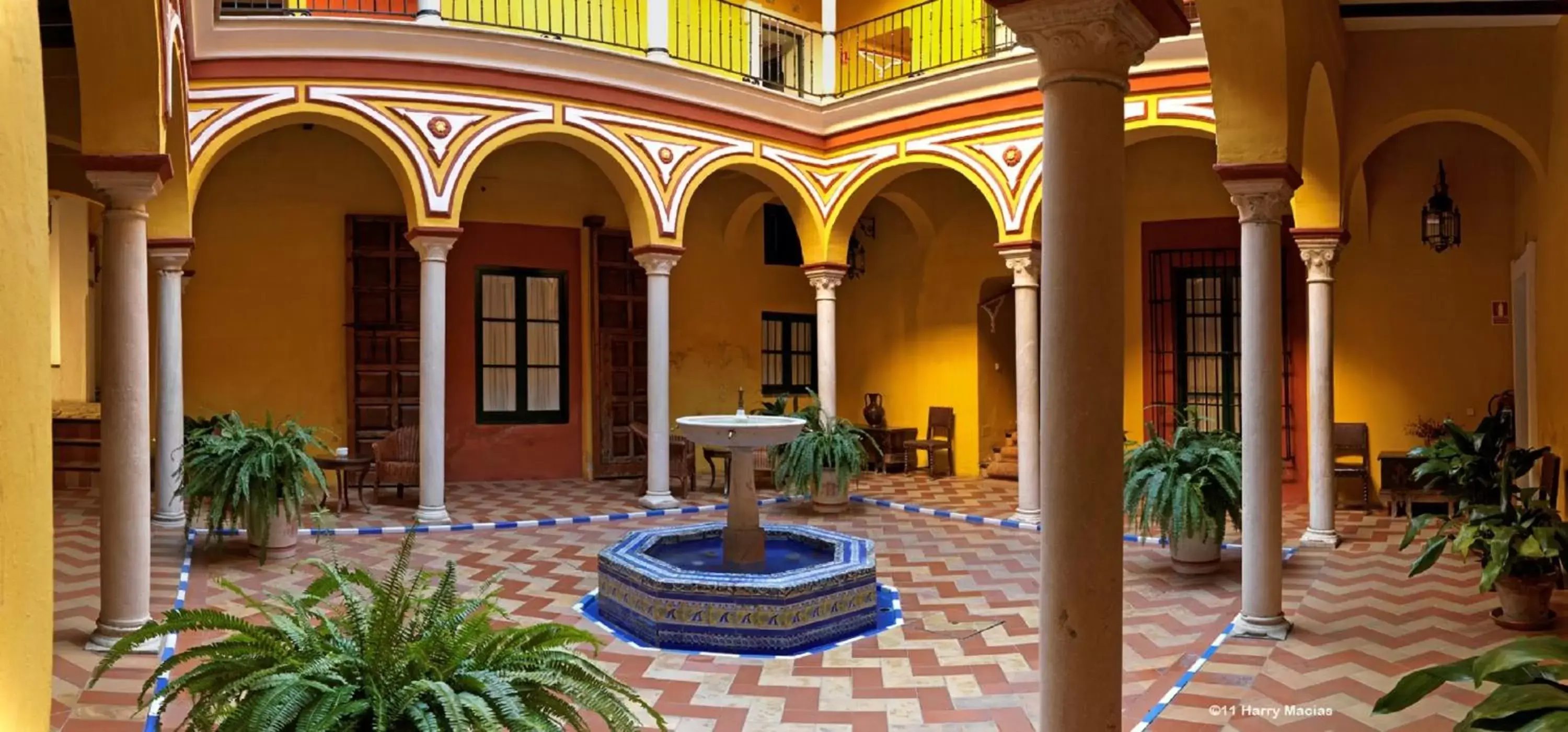 Patio in Hotel Las Casas de la Judería