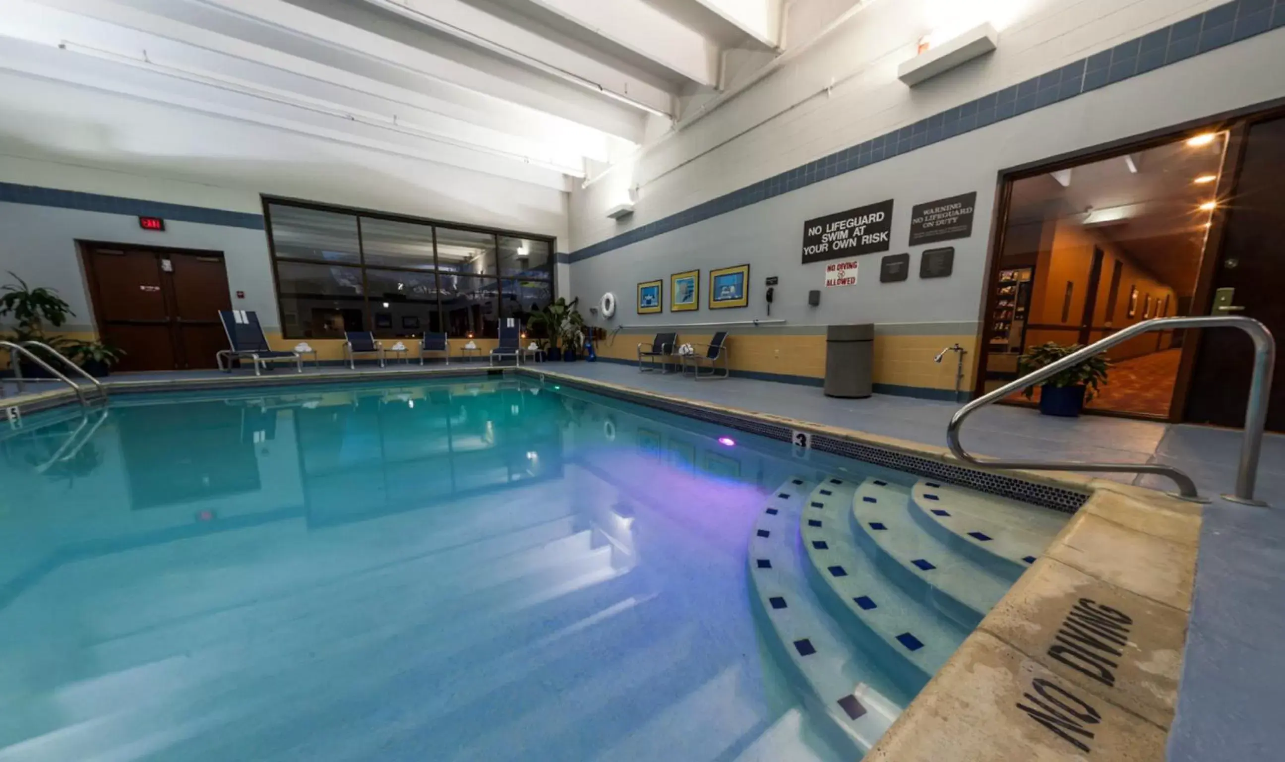 Swimming Pool in DoubleTree by Hilton Lansing