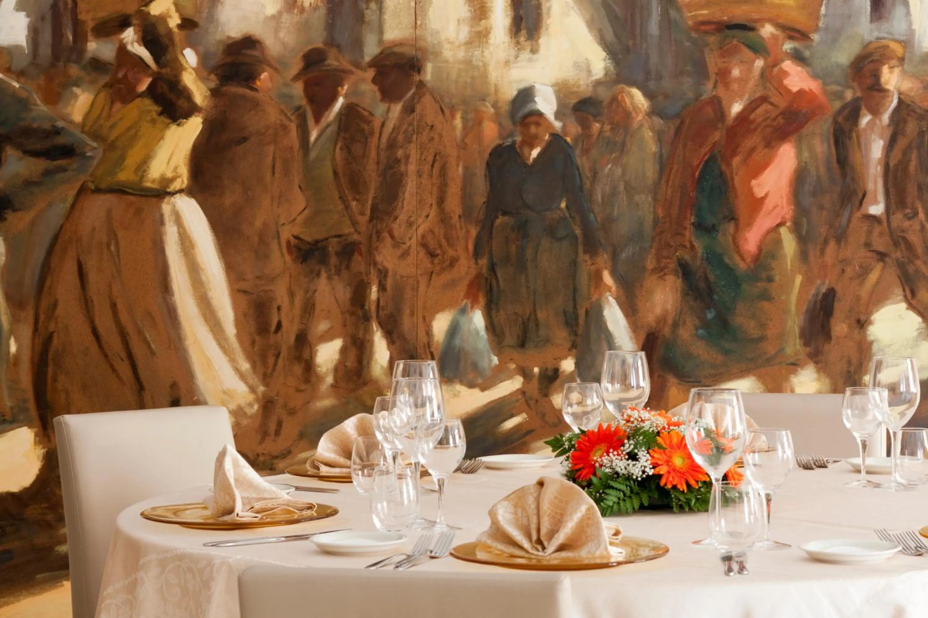 Restaurant/places to eat in Tropis Hotel