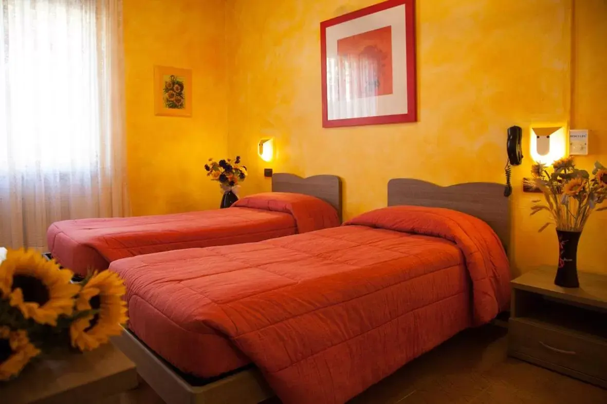 Photo of the whole room, Bed in Hotel STELLA D'ORO