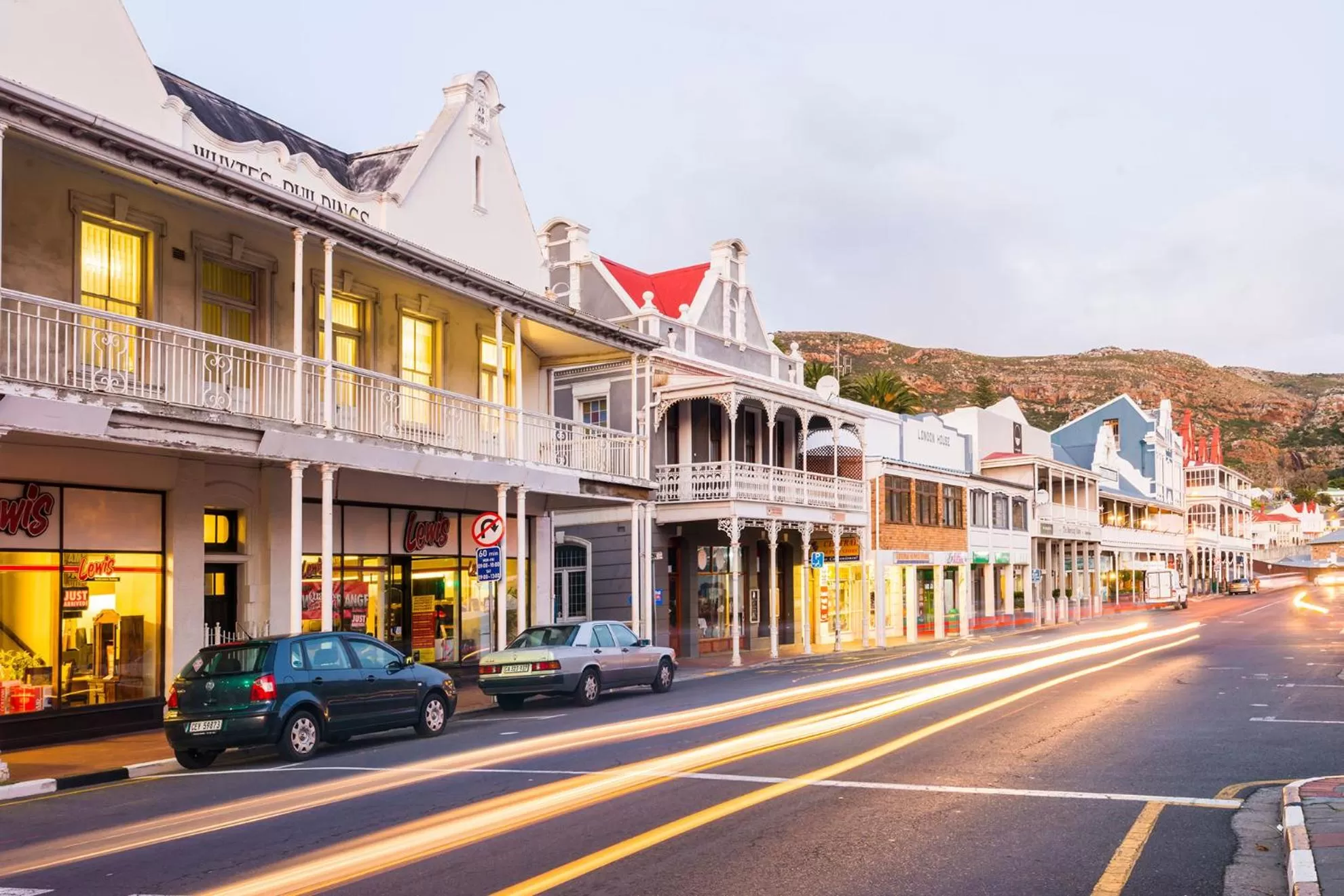 Restaurant/places to eat in Simon's Town Quayside Hotel