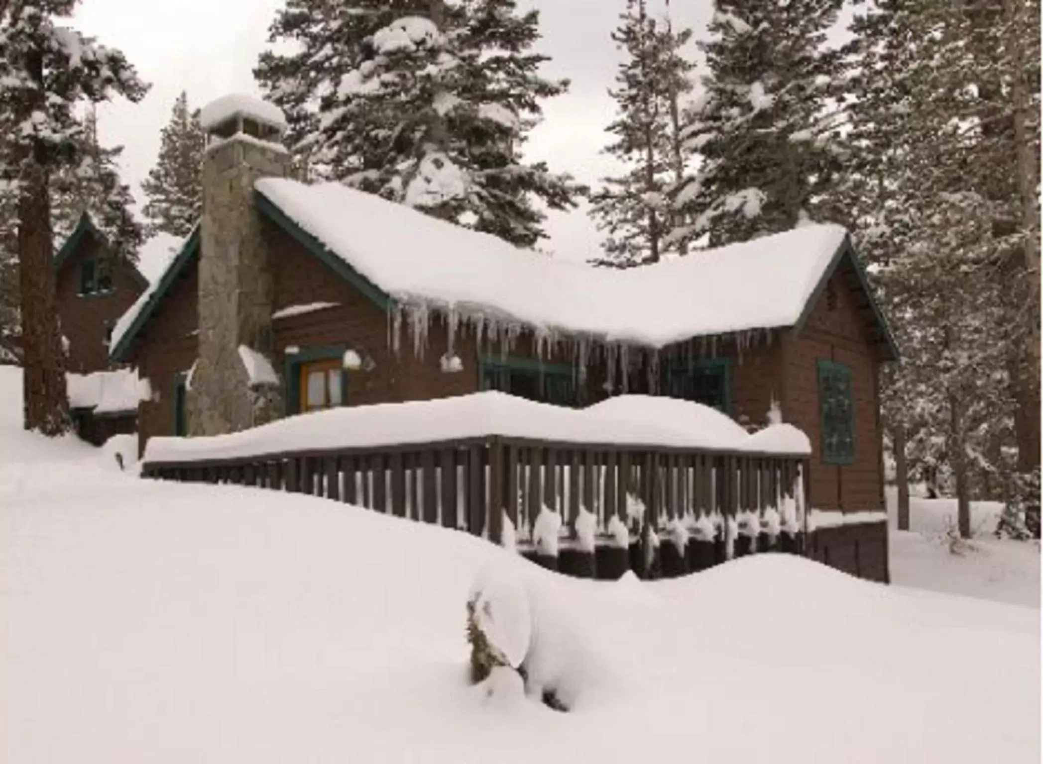 Facade/entrance, Winter in Tamarack Lodge