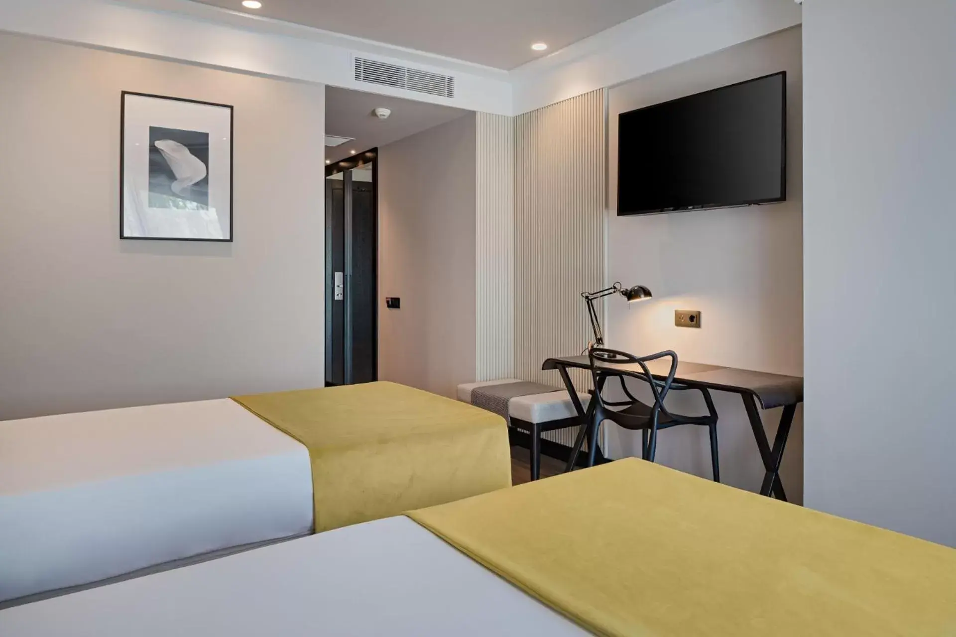 Bedroom, Bed in Hotel Parque Real Bedroom, Bed in Hotel Parque Real