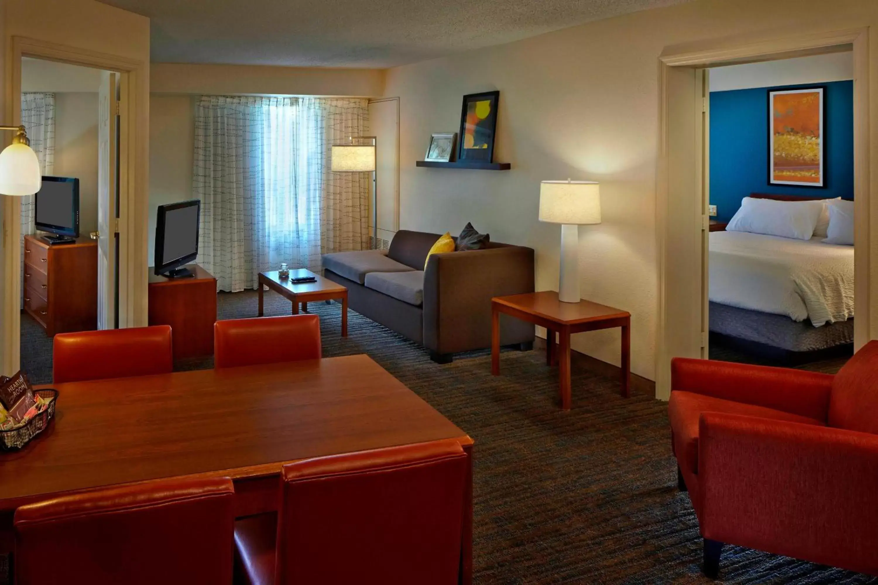 Bedroom, Seating Area in Residence Inn by Marriott Orlando East/UCF Area