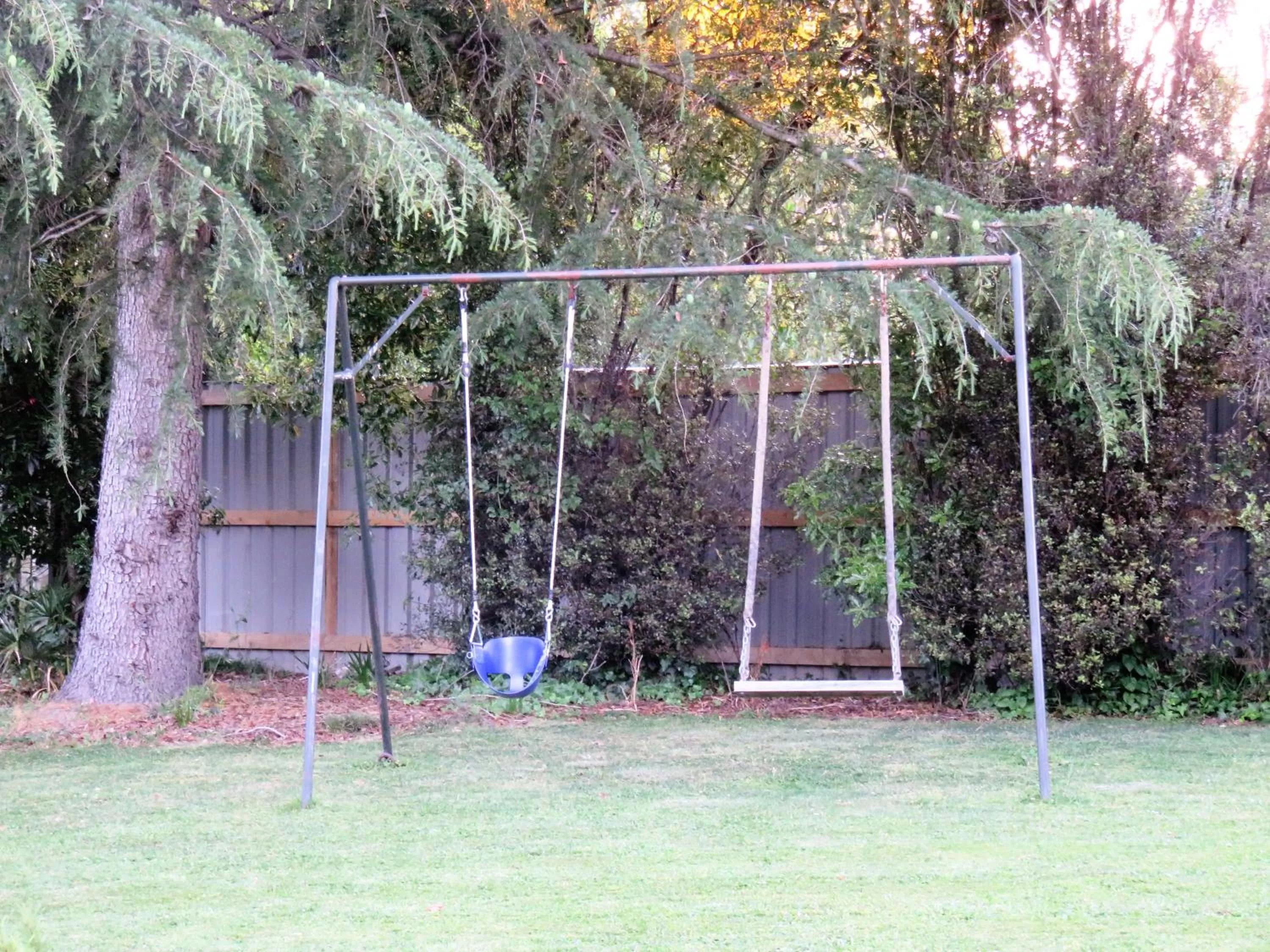 Garden in Admirals Motor Lodge