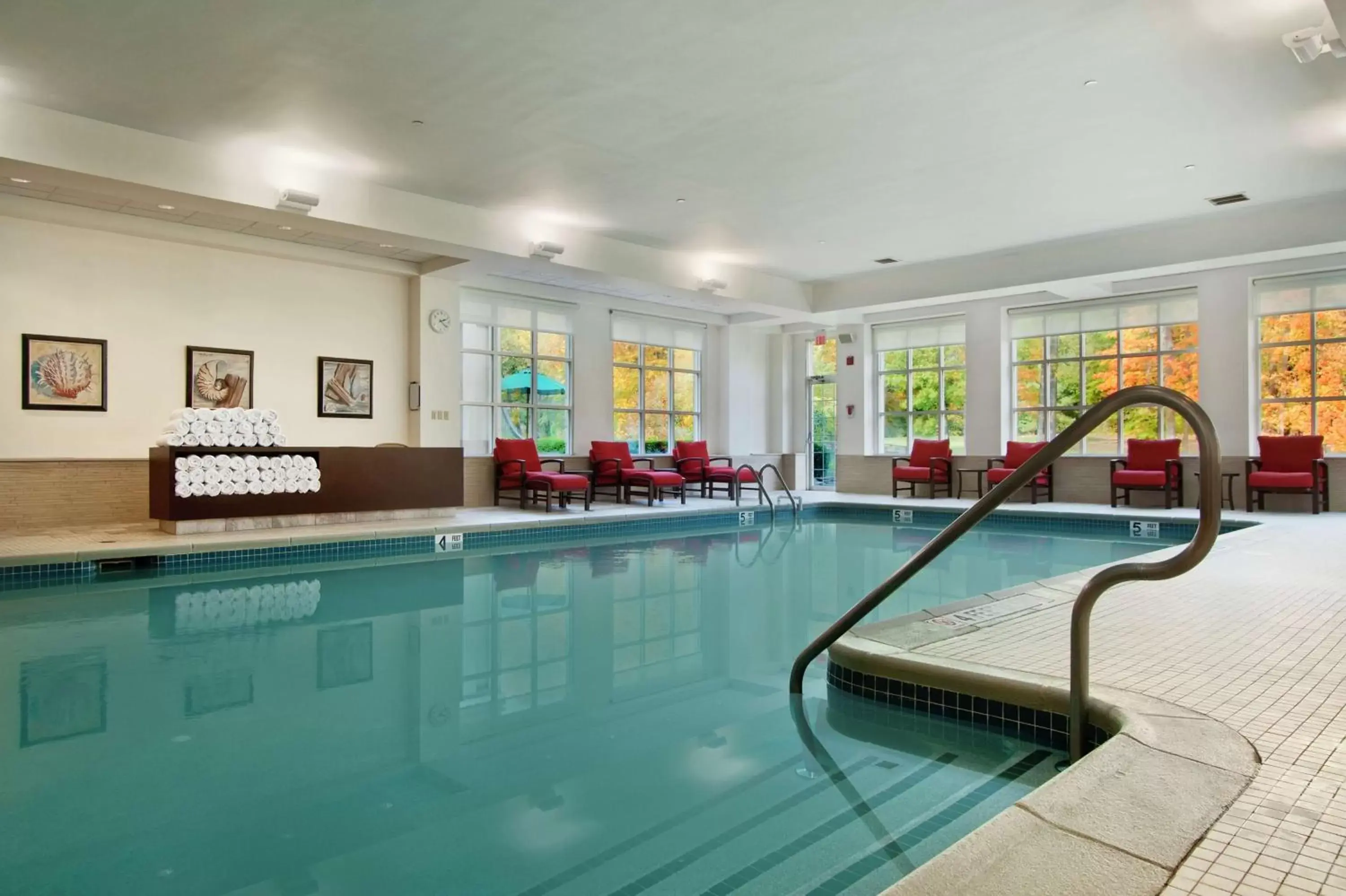 Pool view, Swimming Pool in Hilton Pearl River