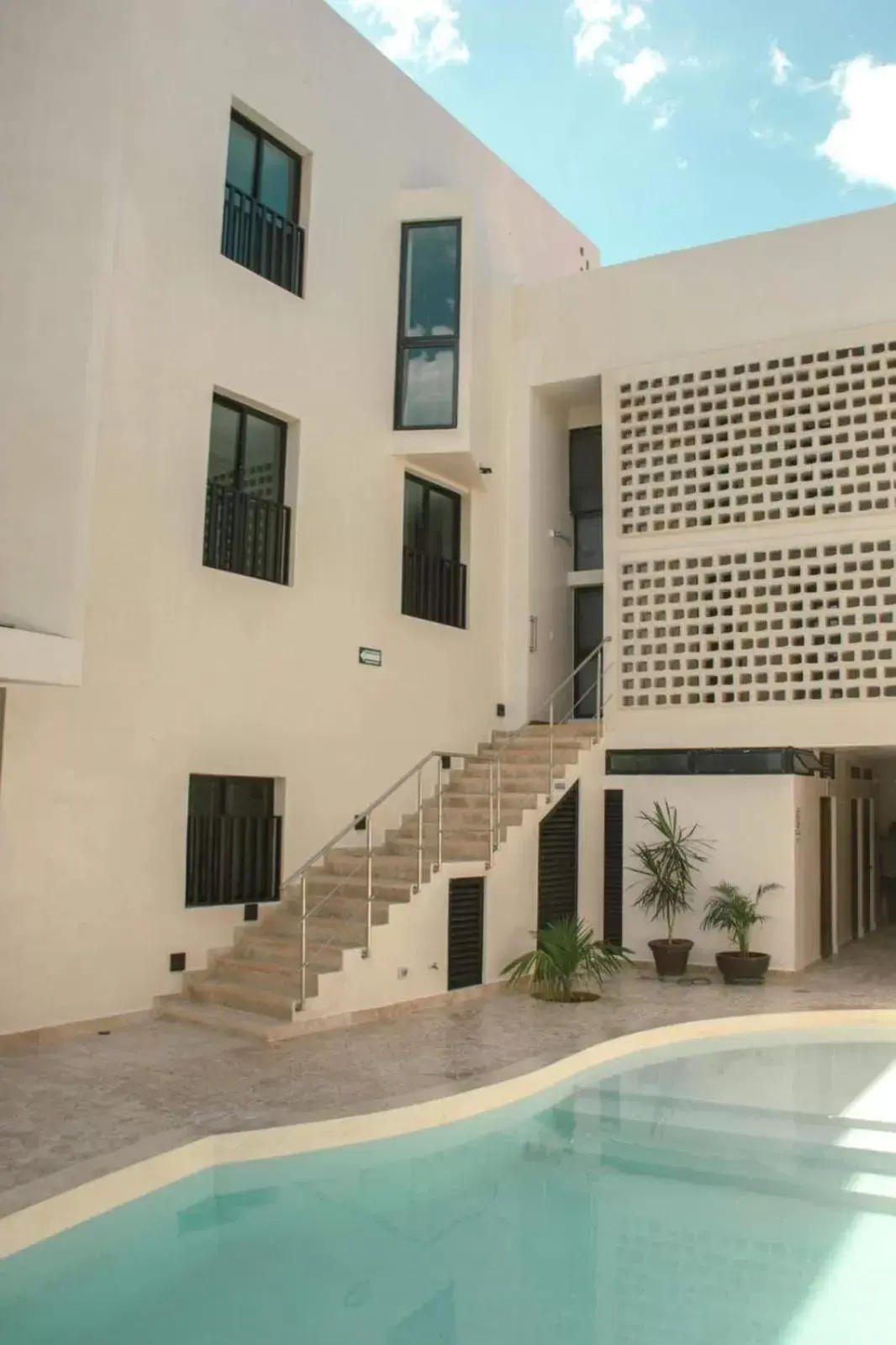 Swimming pool, Property Building in La Casona de Sisal Hotel