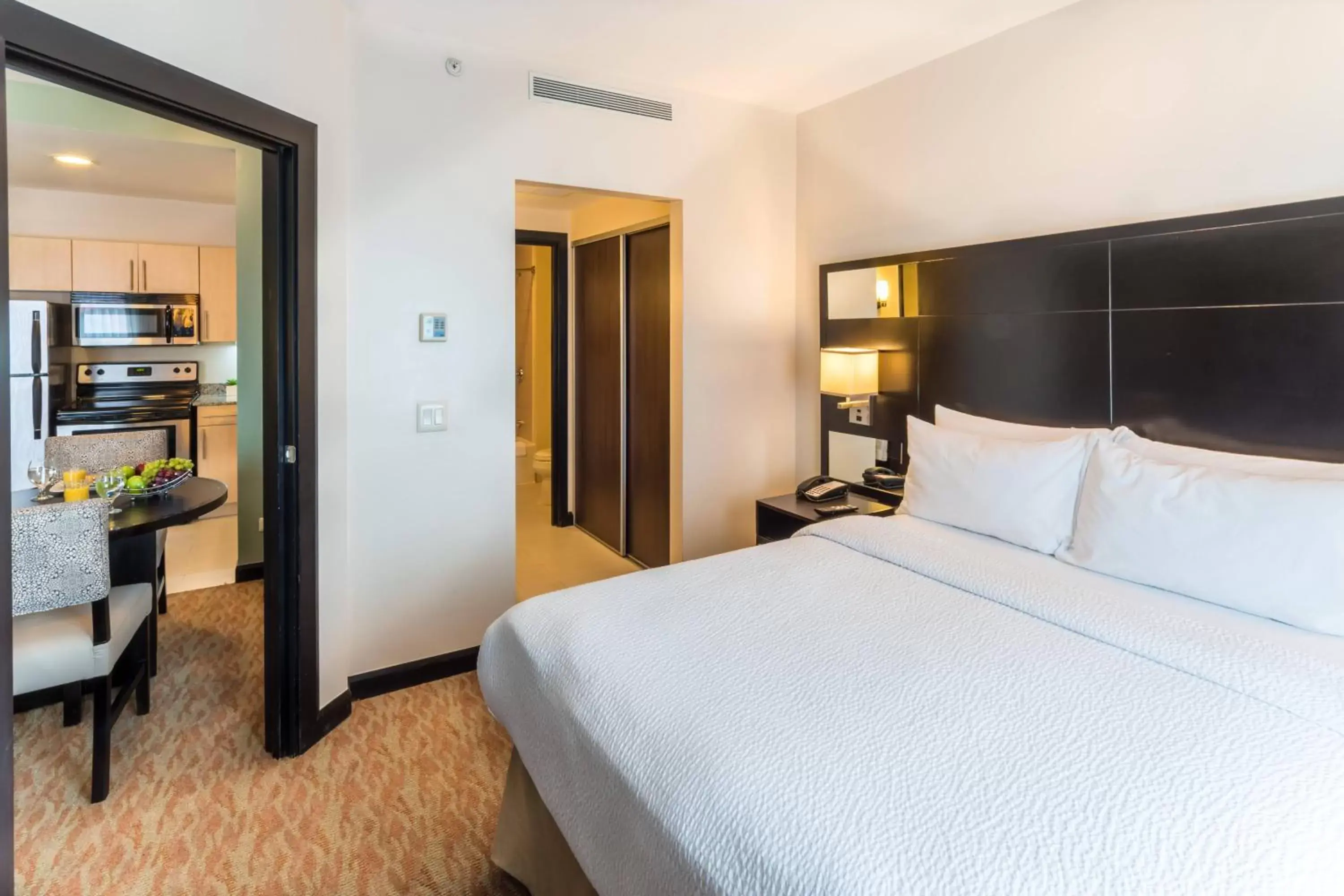 Bedroom, Bed in Residence Inn by Marriott San Jose Escazu