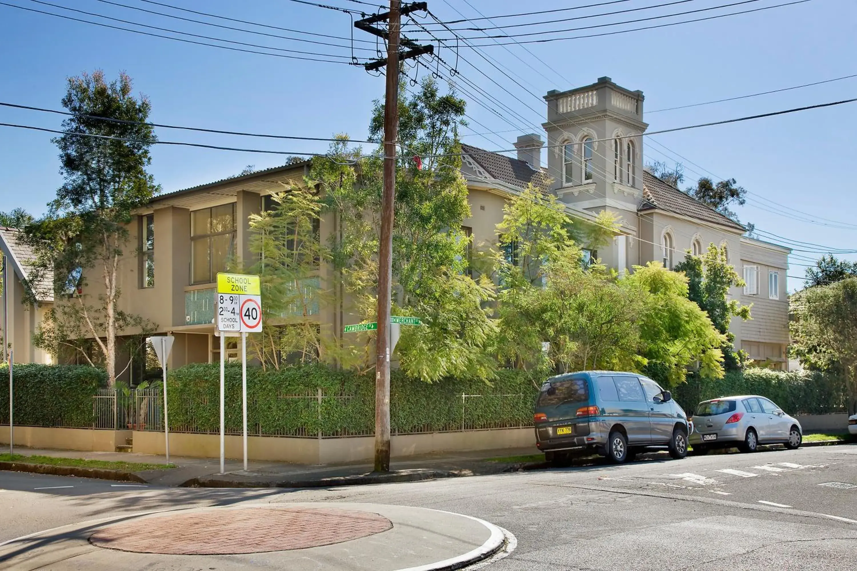 Facade/entrance in Cambridge Lodge Facade/entrance in Cambridge Lodge