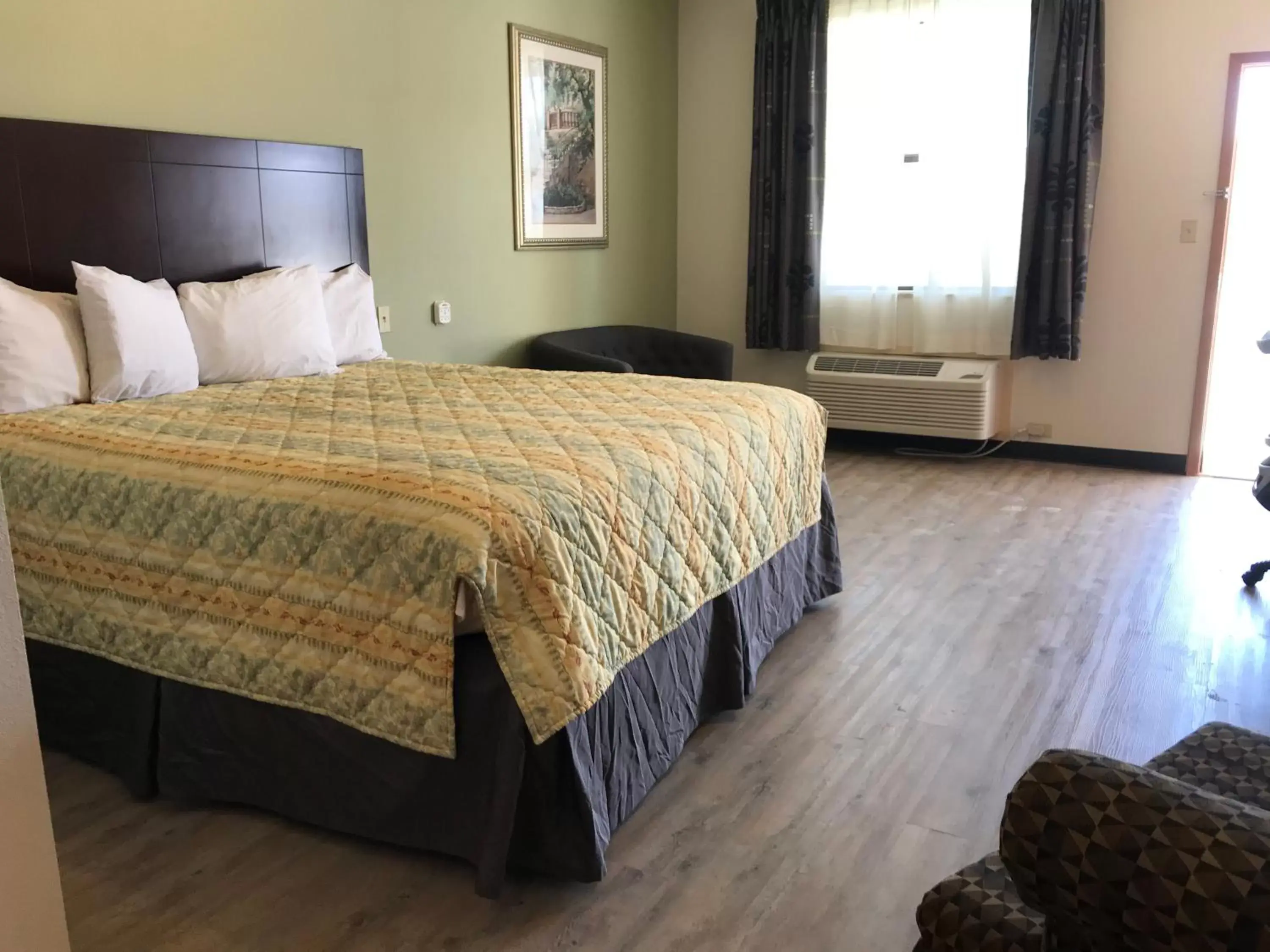 Bed in Big Lake Inn and Suites