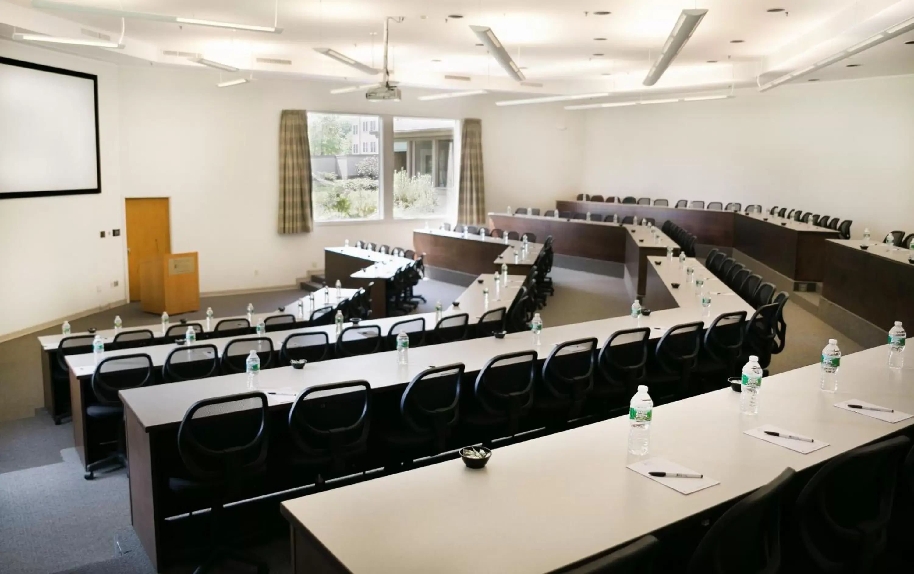 Meeting/conference room, Business Area/Conference Room in Heritage Hotel, Golf, Spa & Conference Center, BW Premier Collection