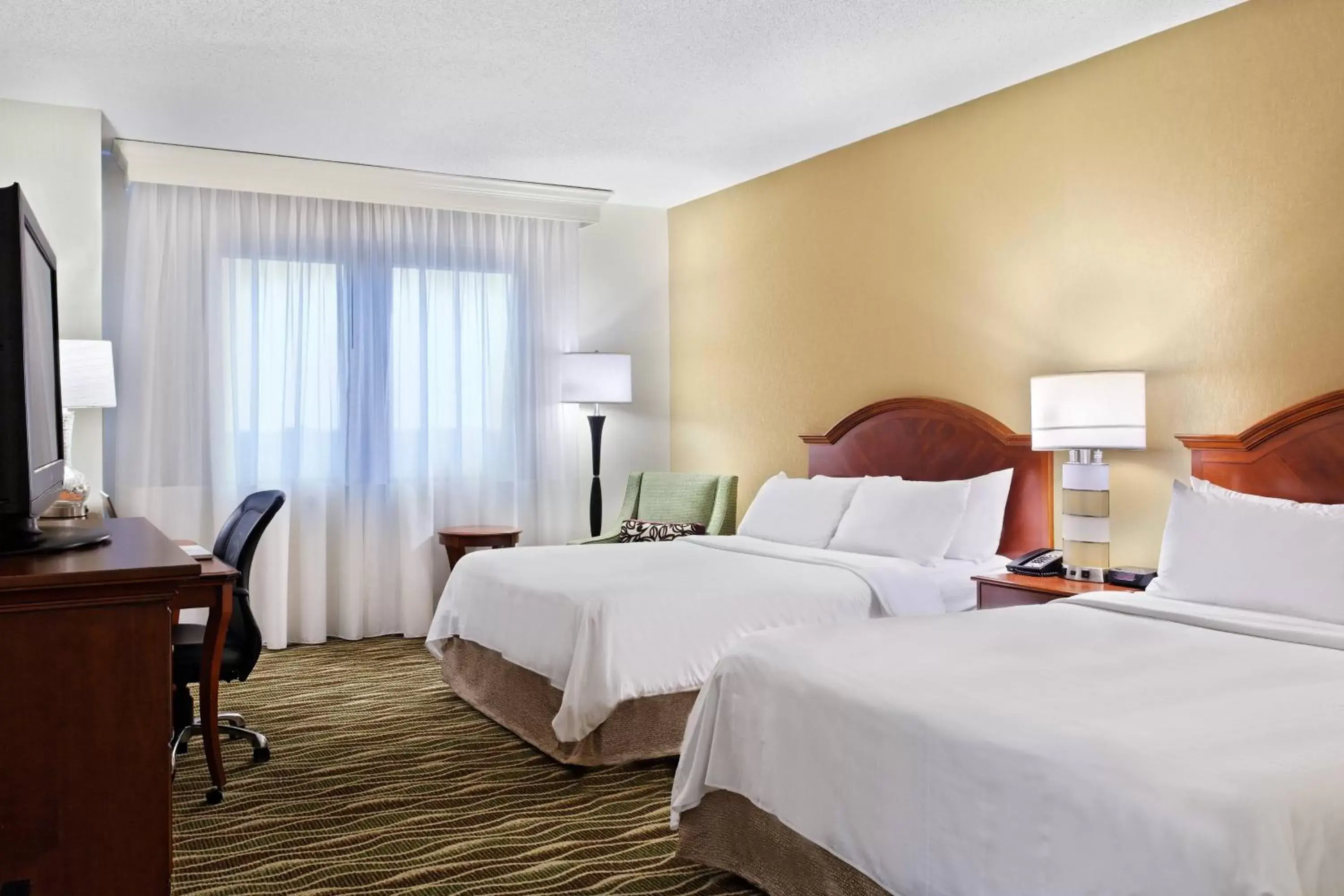 Photo of the whole room, Bed in Spartanburg Marriott