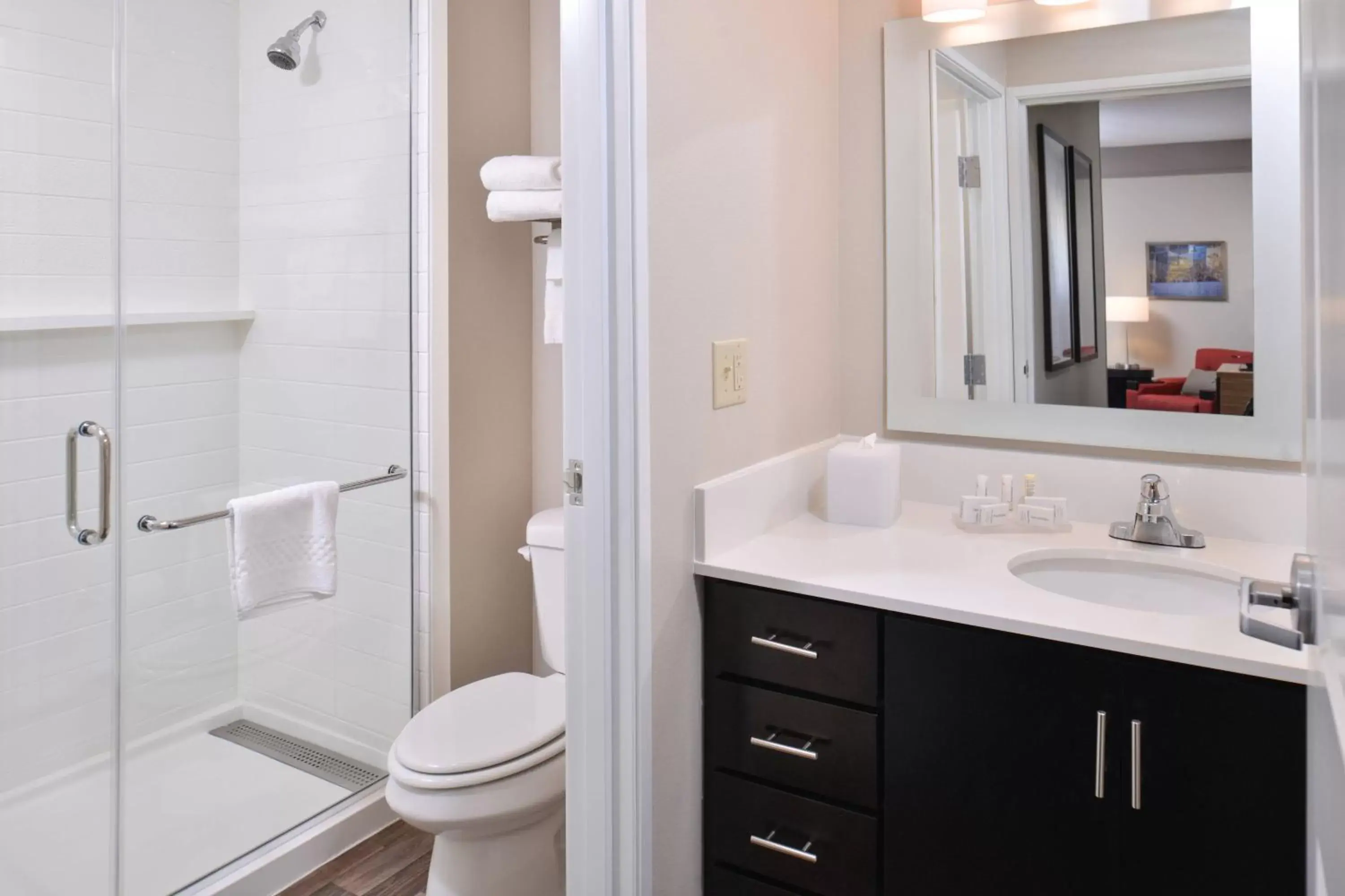 Bathroom in TownePlace Suites by Marriott Gillette