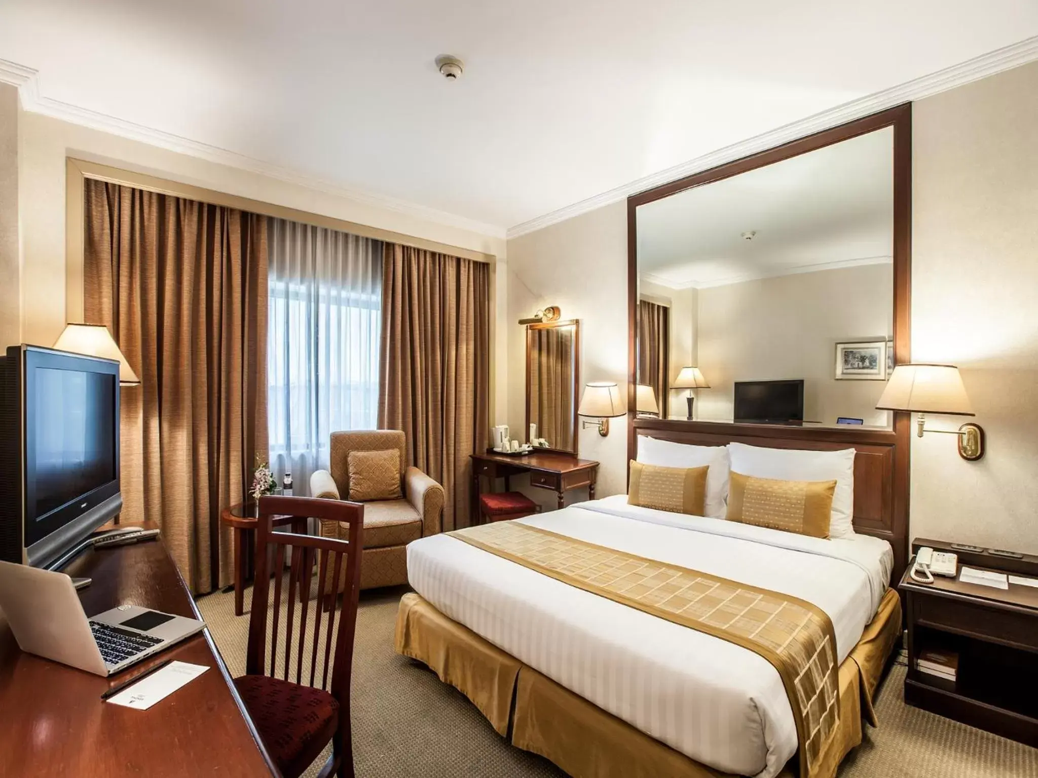 Bedroom in Arnoma Hotel Bangkok - SHA Plus