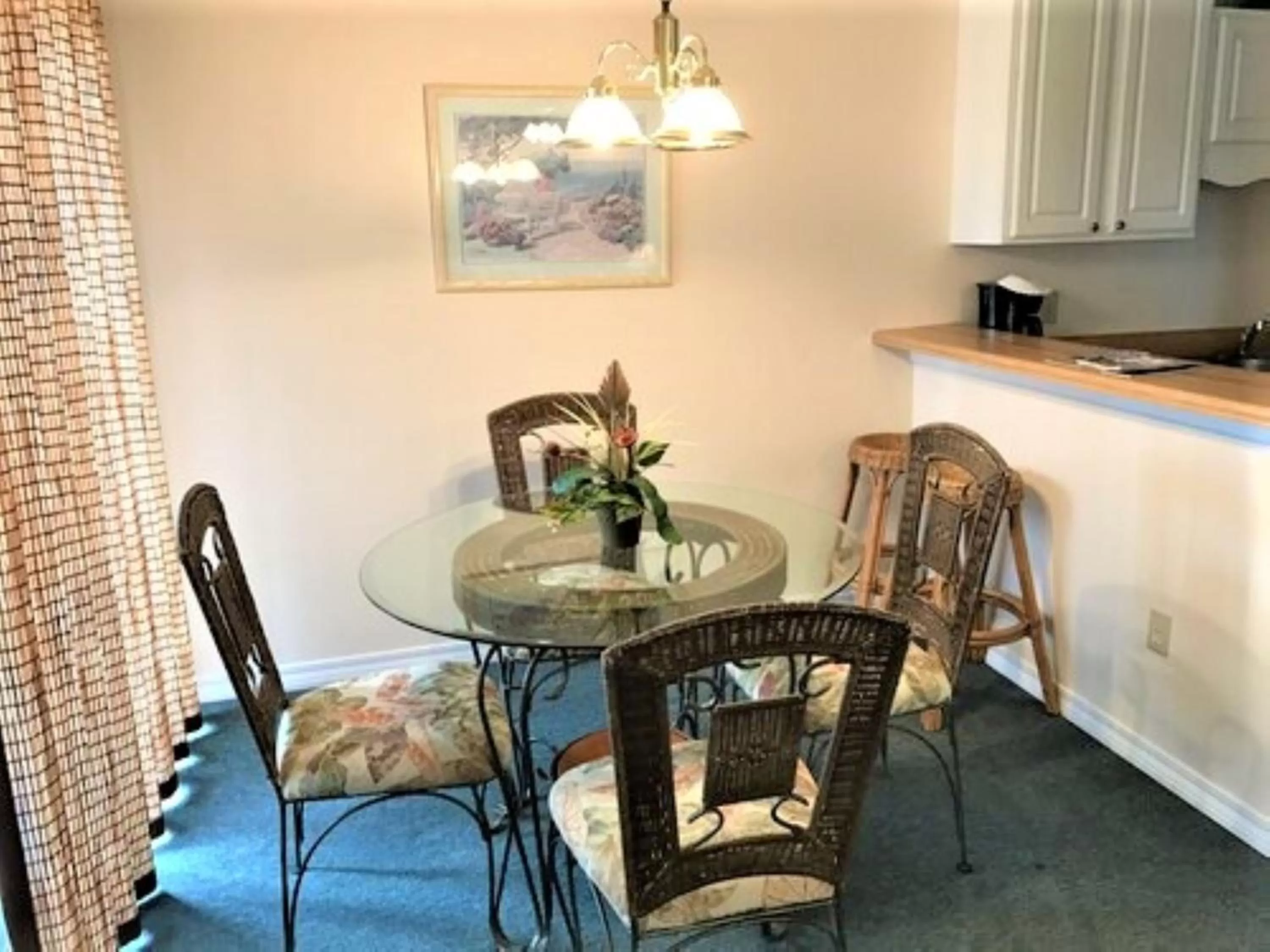 Kitchen or kitchenette, Dining Area in Village by the Gulf