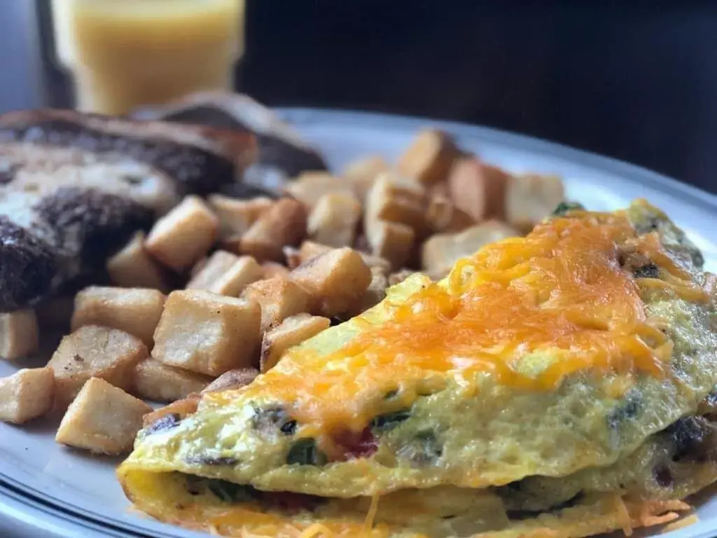 Breakfast, Food in Holiday Inn Hotel & Suites Minneapolis-Lakeville, an IHG Hotel