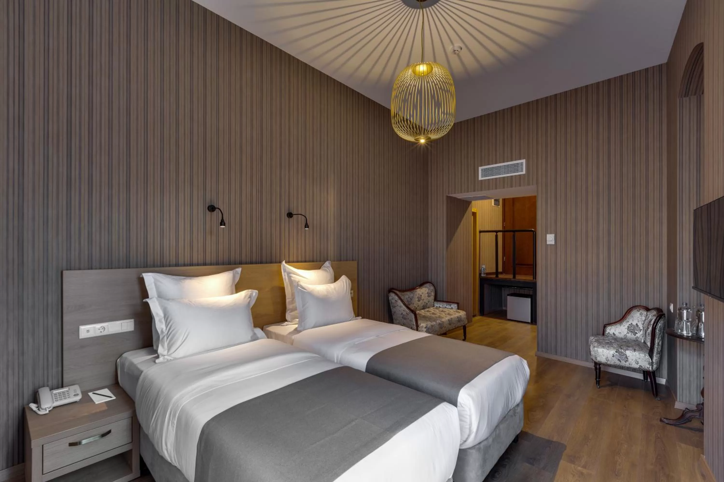 Standard Twin Room in Mukhrantubani Boutique Hotel