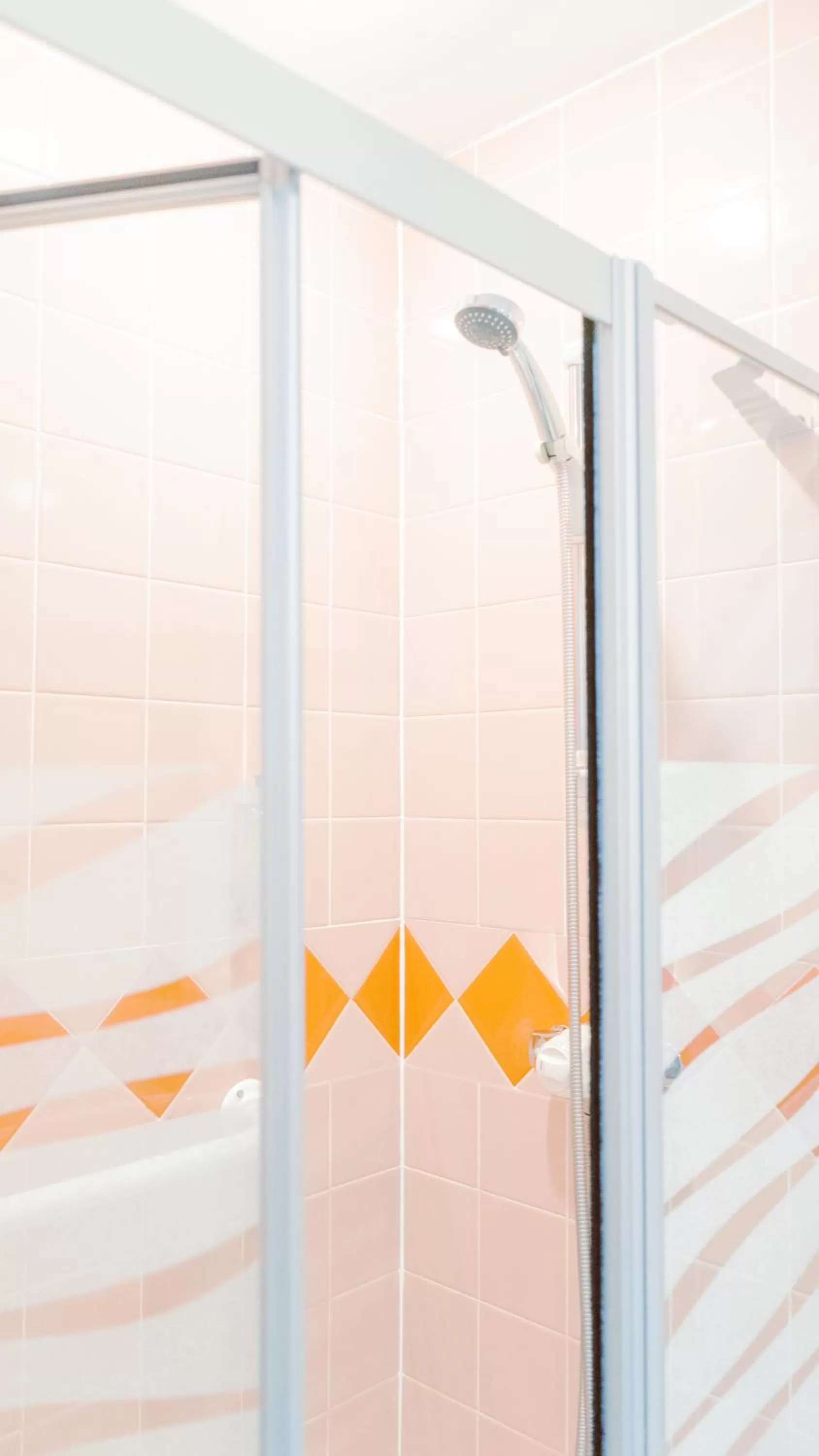 Shower in West End Hotel