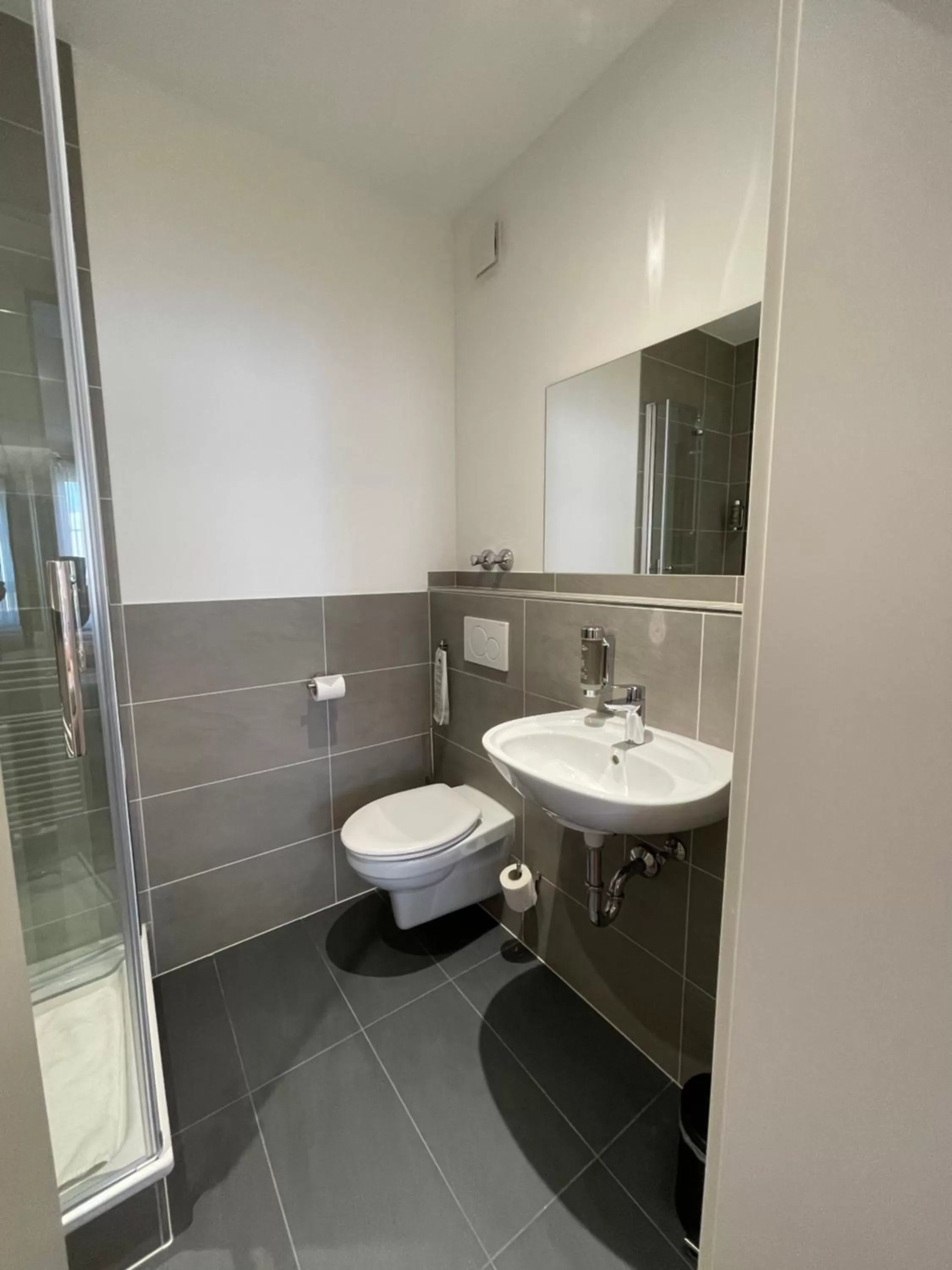 Bathroom in Palm Premium Hotel & Apartments