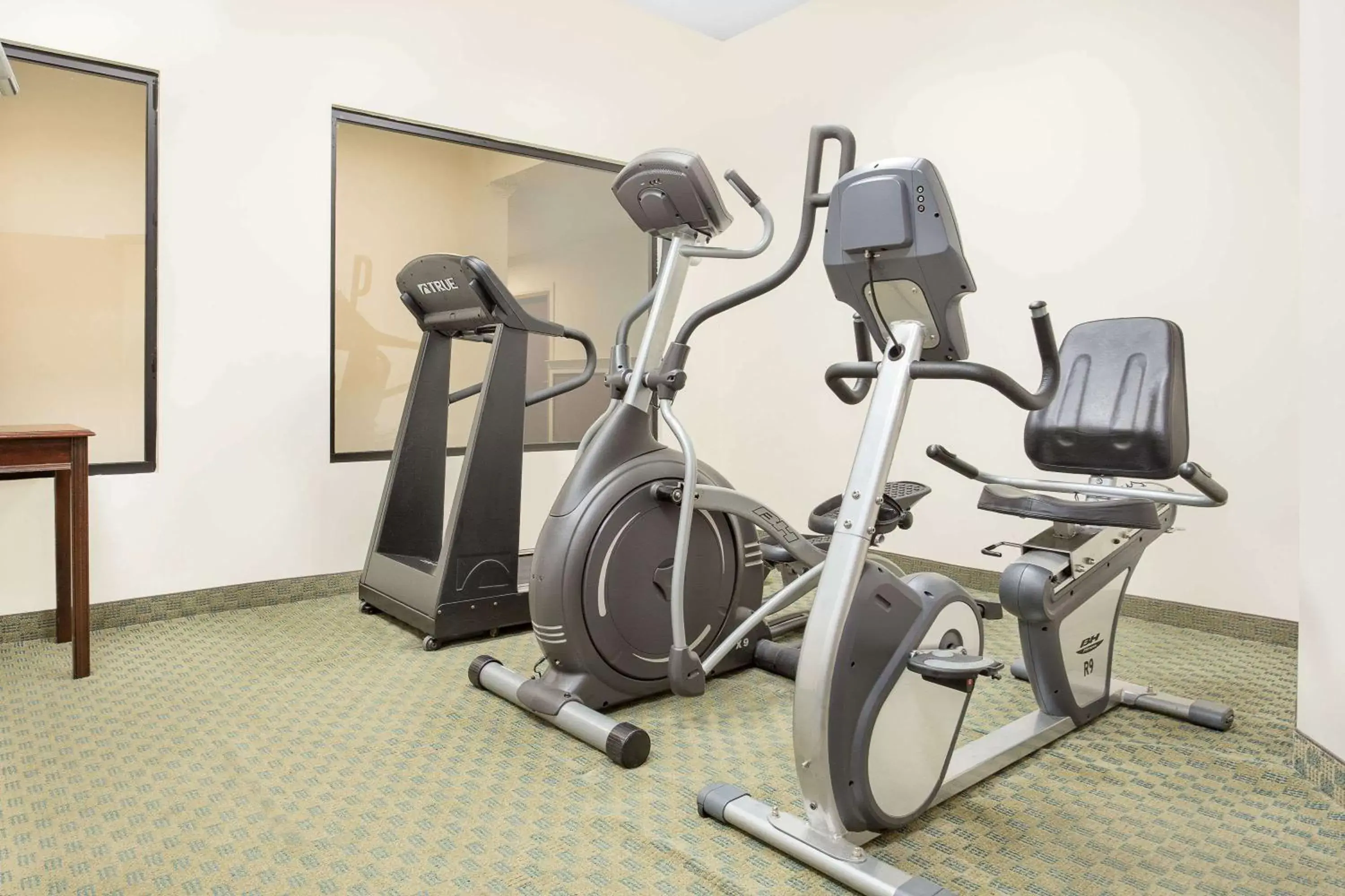Fitness centre/facilities, Fitness Center/Facilities in Super 8 by Wyndham Danville