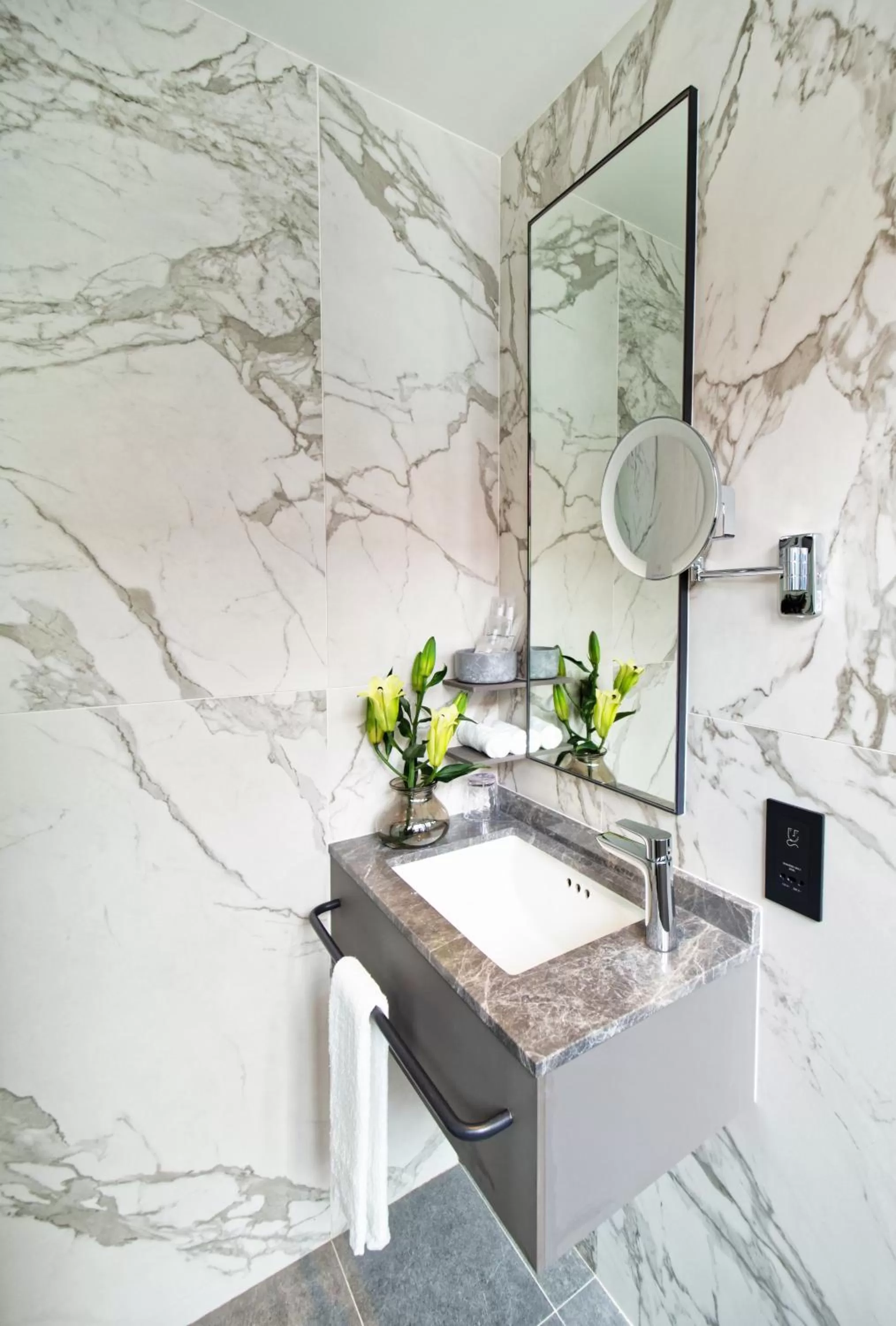 Toilet in Hotel Soloha at Chinatown